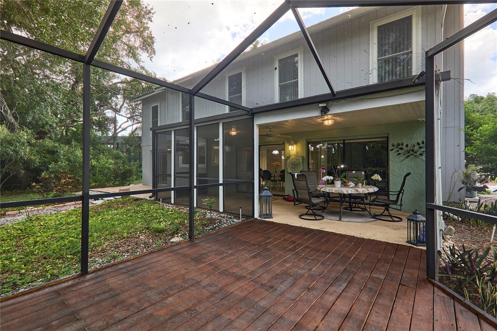 Image 27 of 55 For 15917 Dover Cliffe Drive