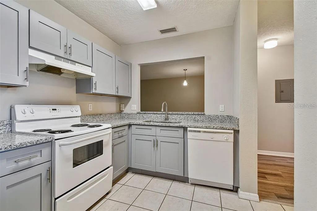 Image 4 of 15 For 6447 Cypressdale Drive 202