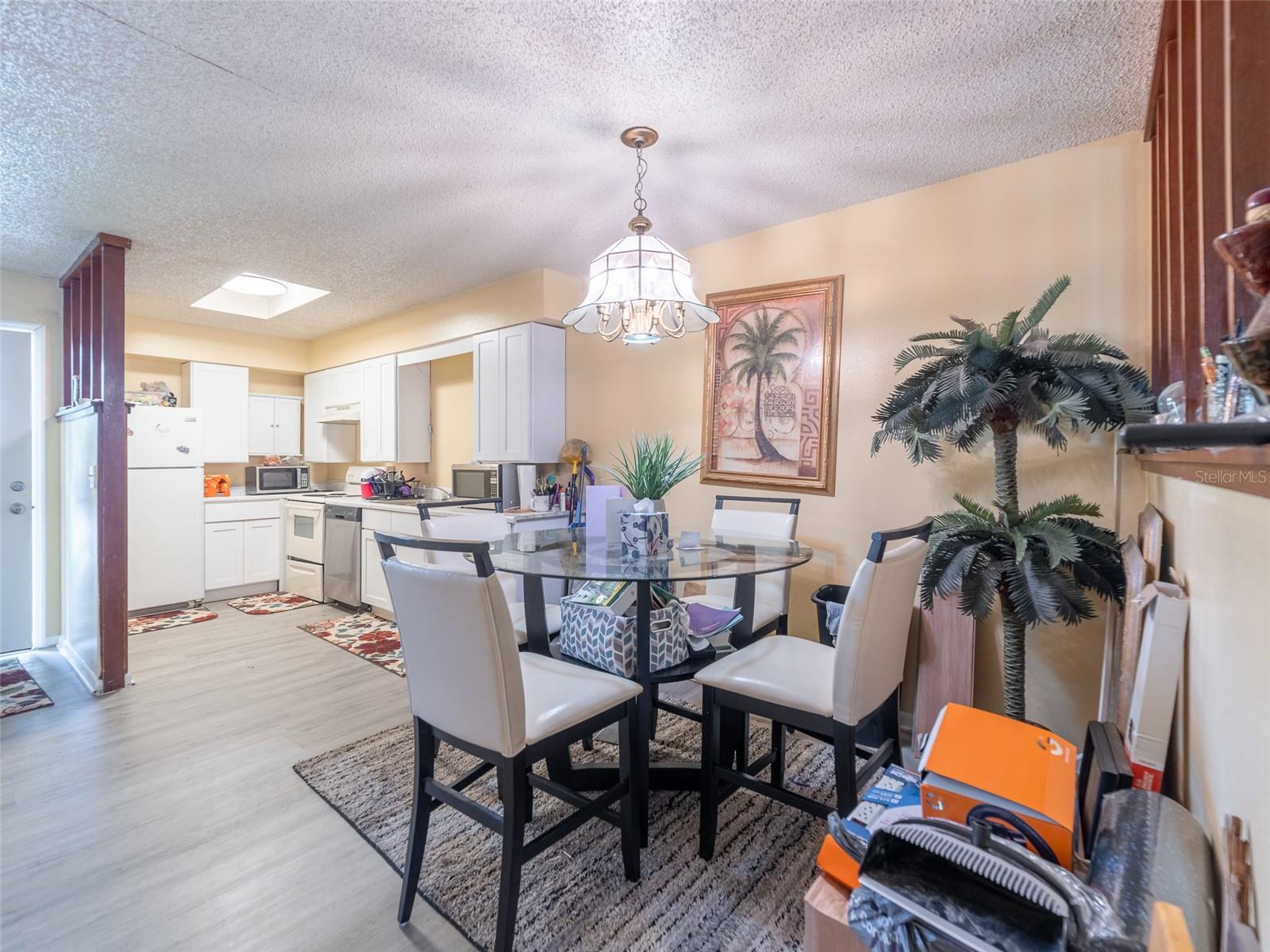 Image 7 of 28 For 1318 Fairway Drive