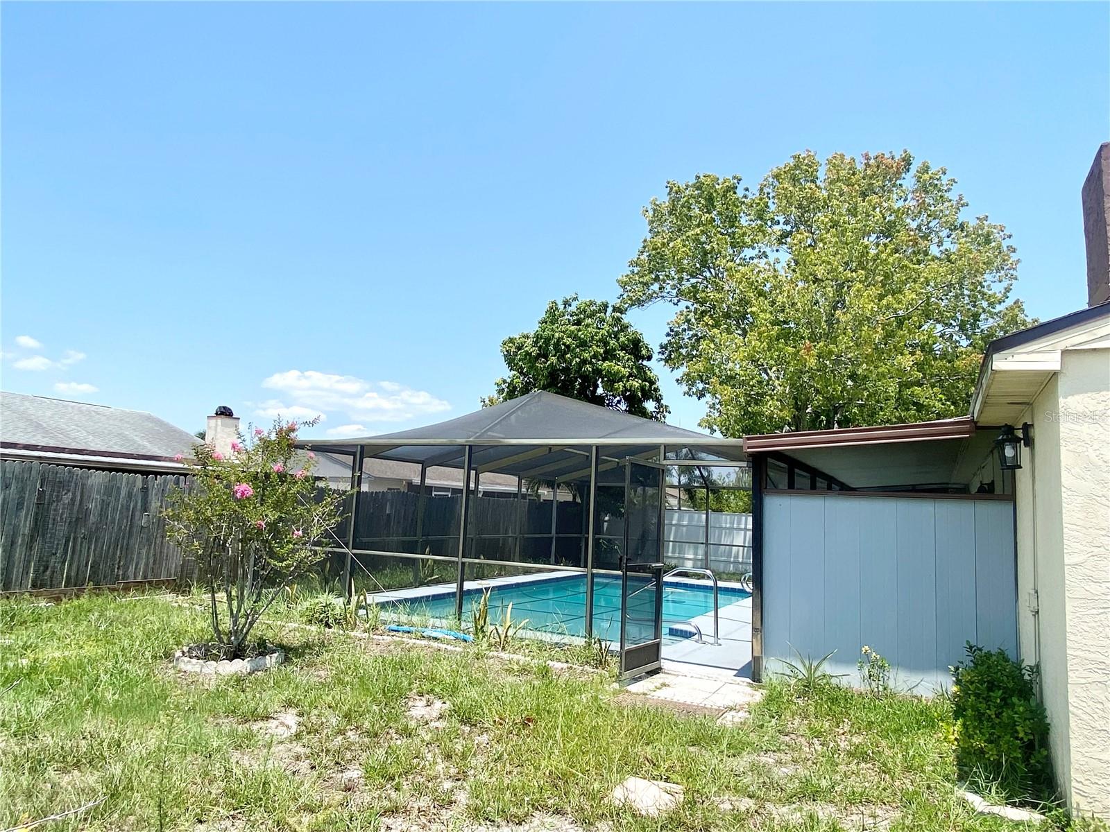 Image 20 of 37 For 8433 Somerset Drive