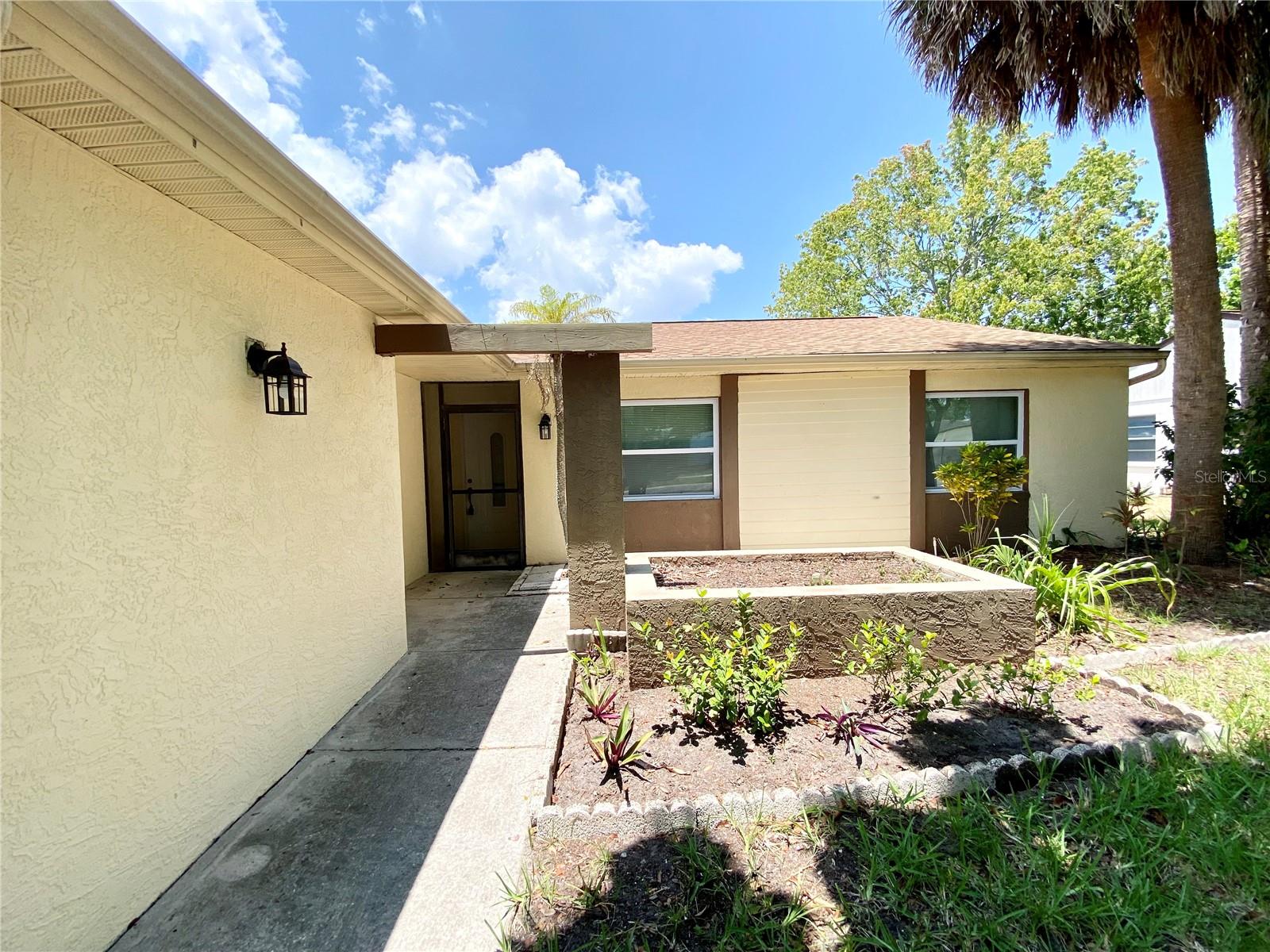 Image 3 of 37 For 8433 Somerset Drive