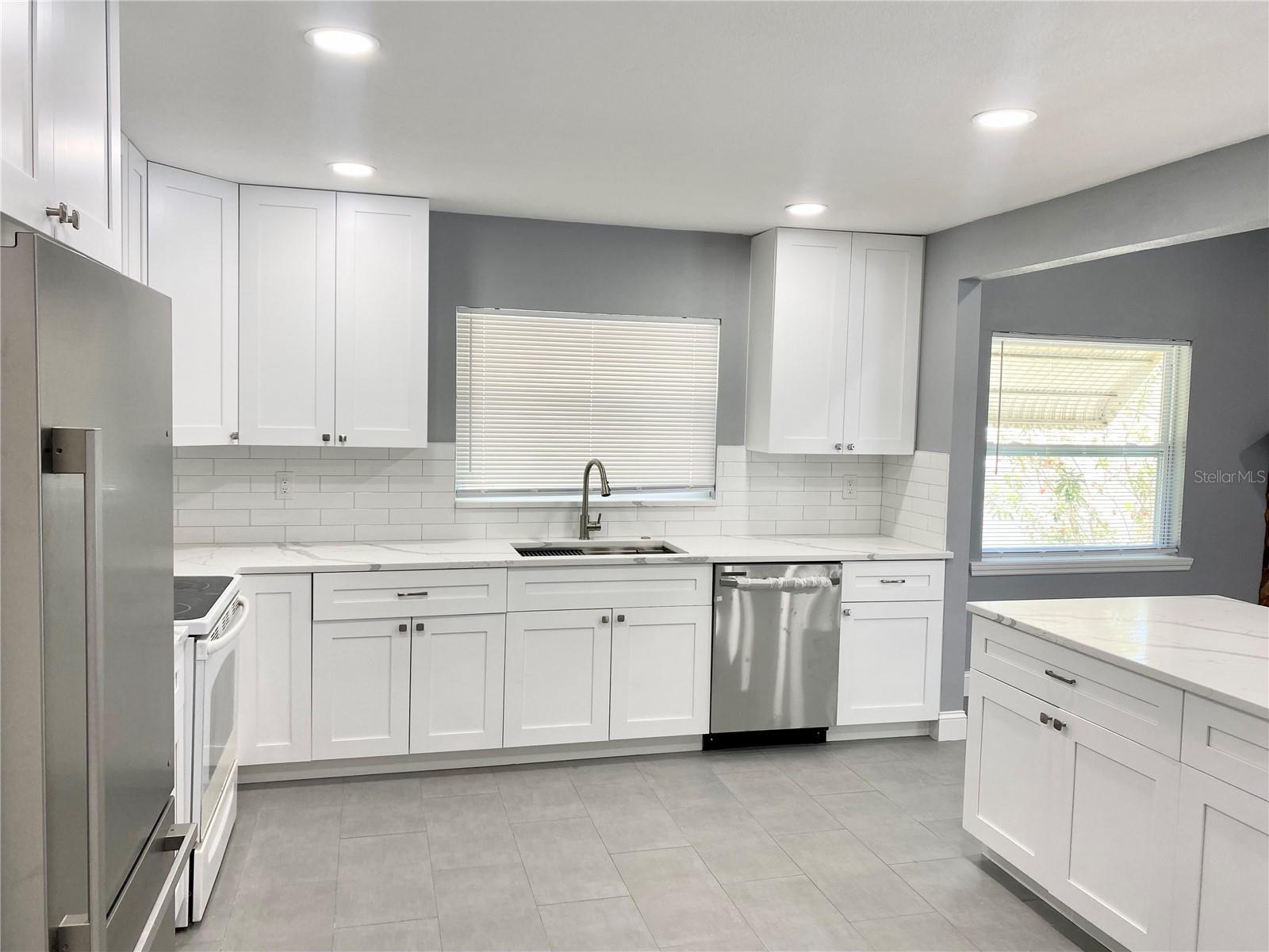 Image 4 of 37 For 8433 Somerset Drive