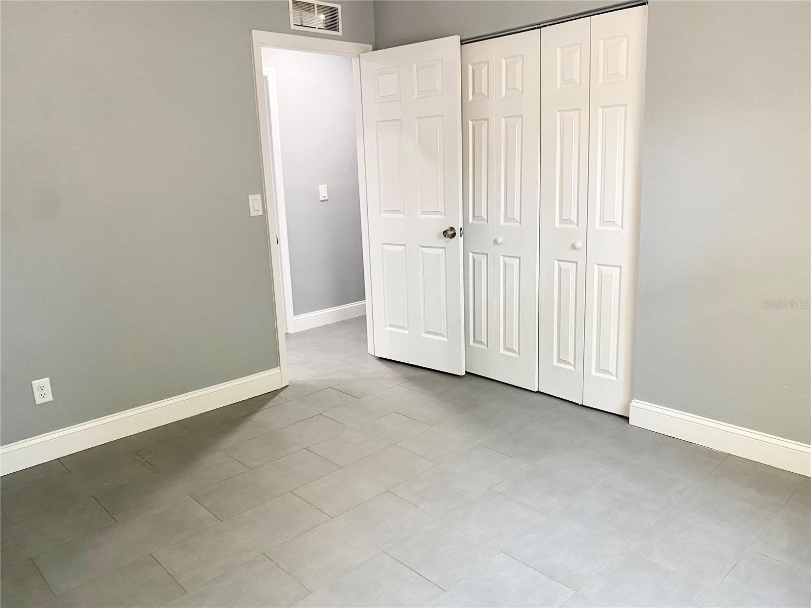 Image 9 of 37 For 8433 Somerset Drive