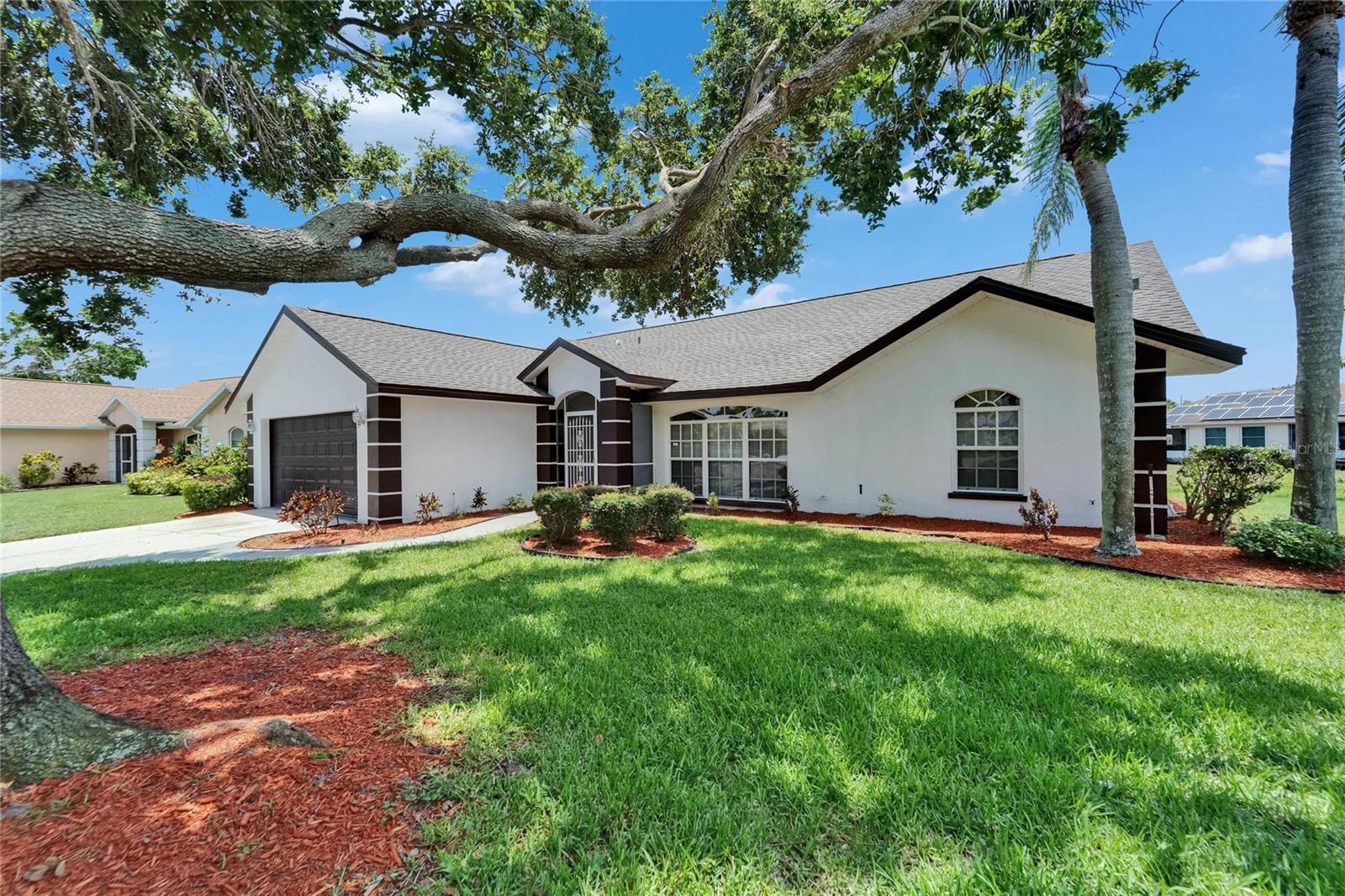 Image 2 of 70 For 916 48th Street Drive E