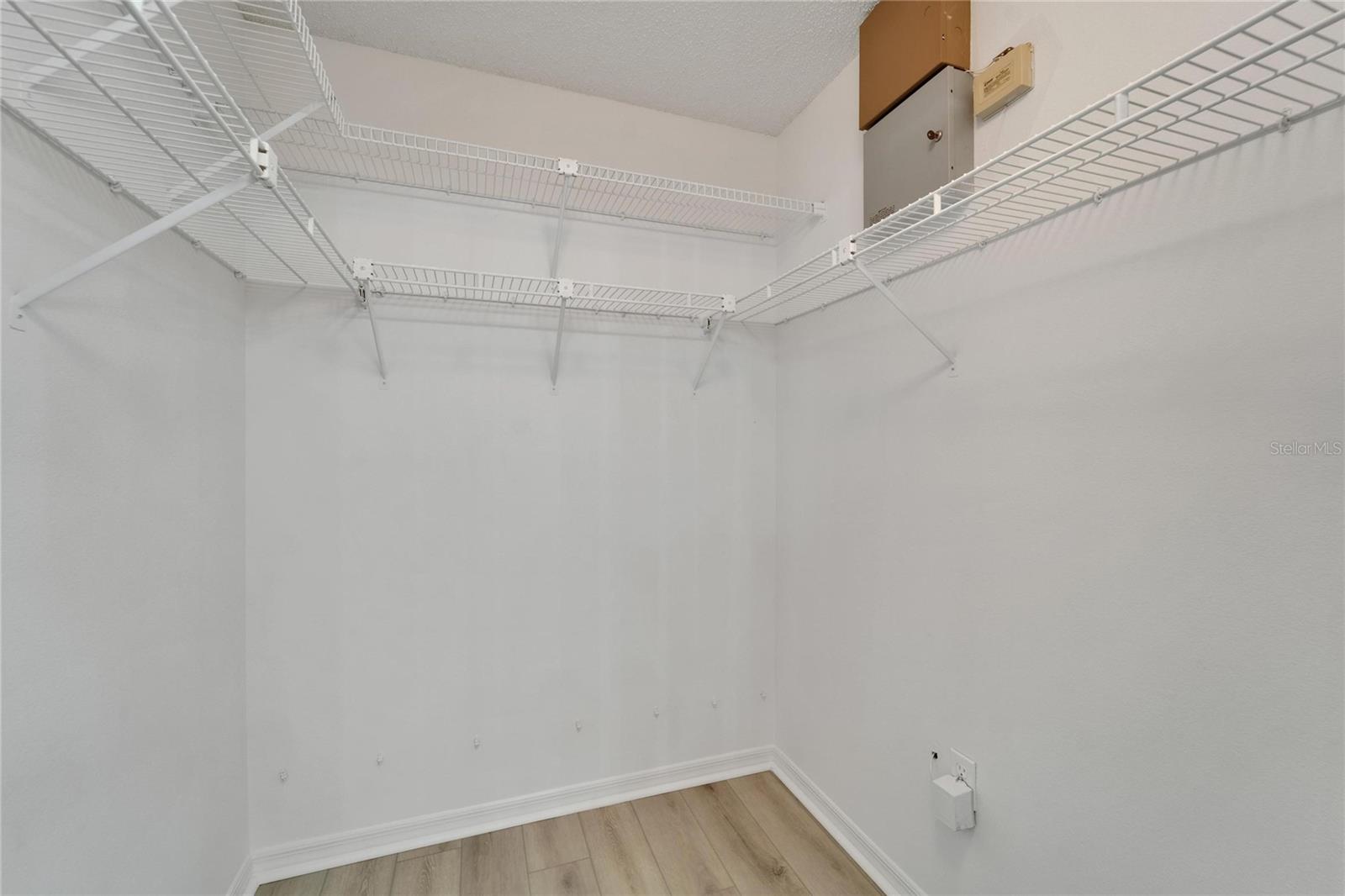 Image 34 of 70 For 916 48th Street Drive E
