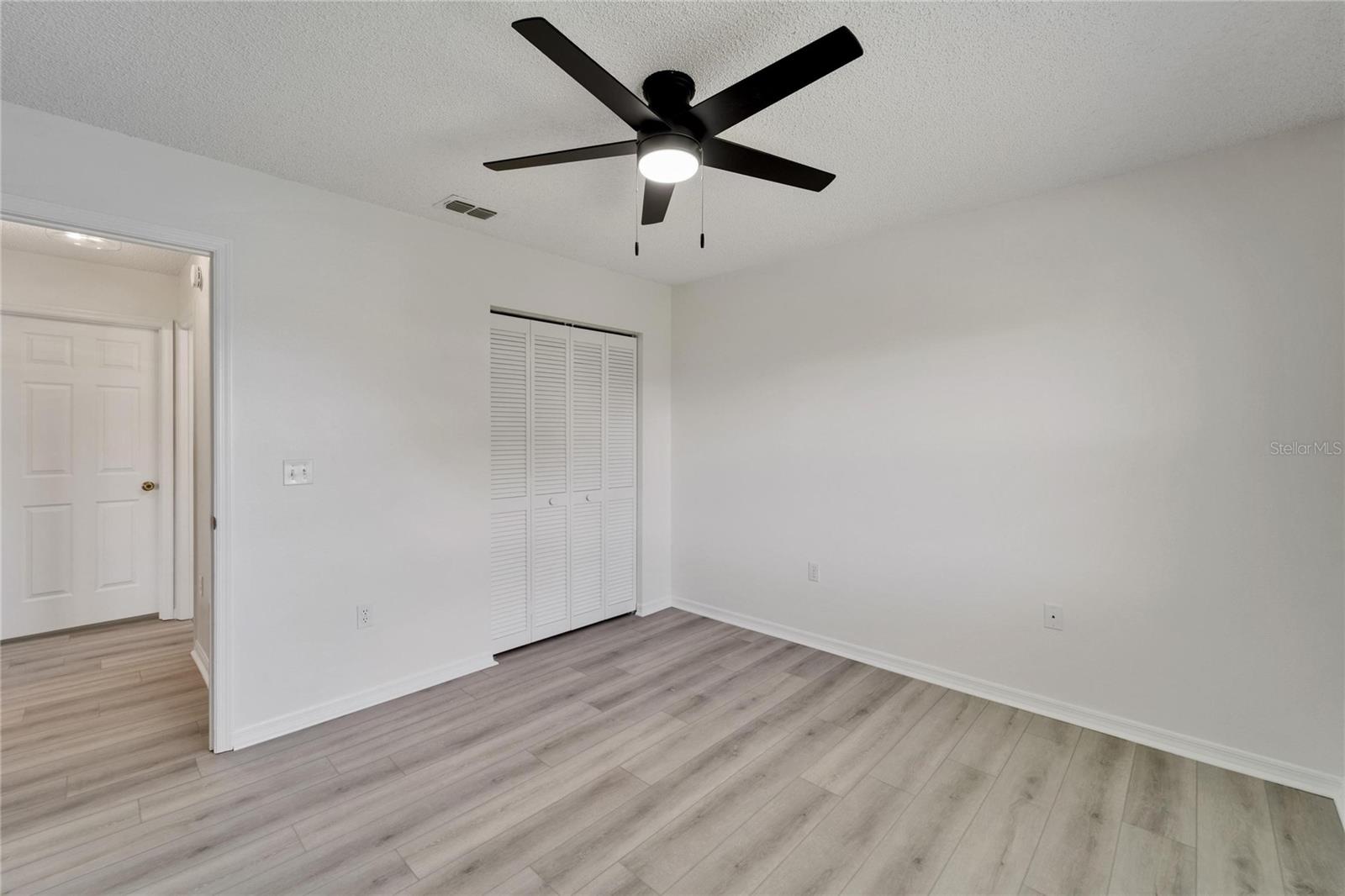 Image 40 of 70 For 916 48th Street Drive E