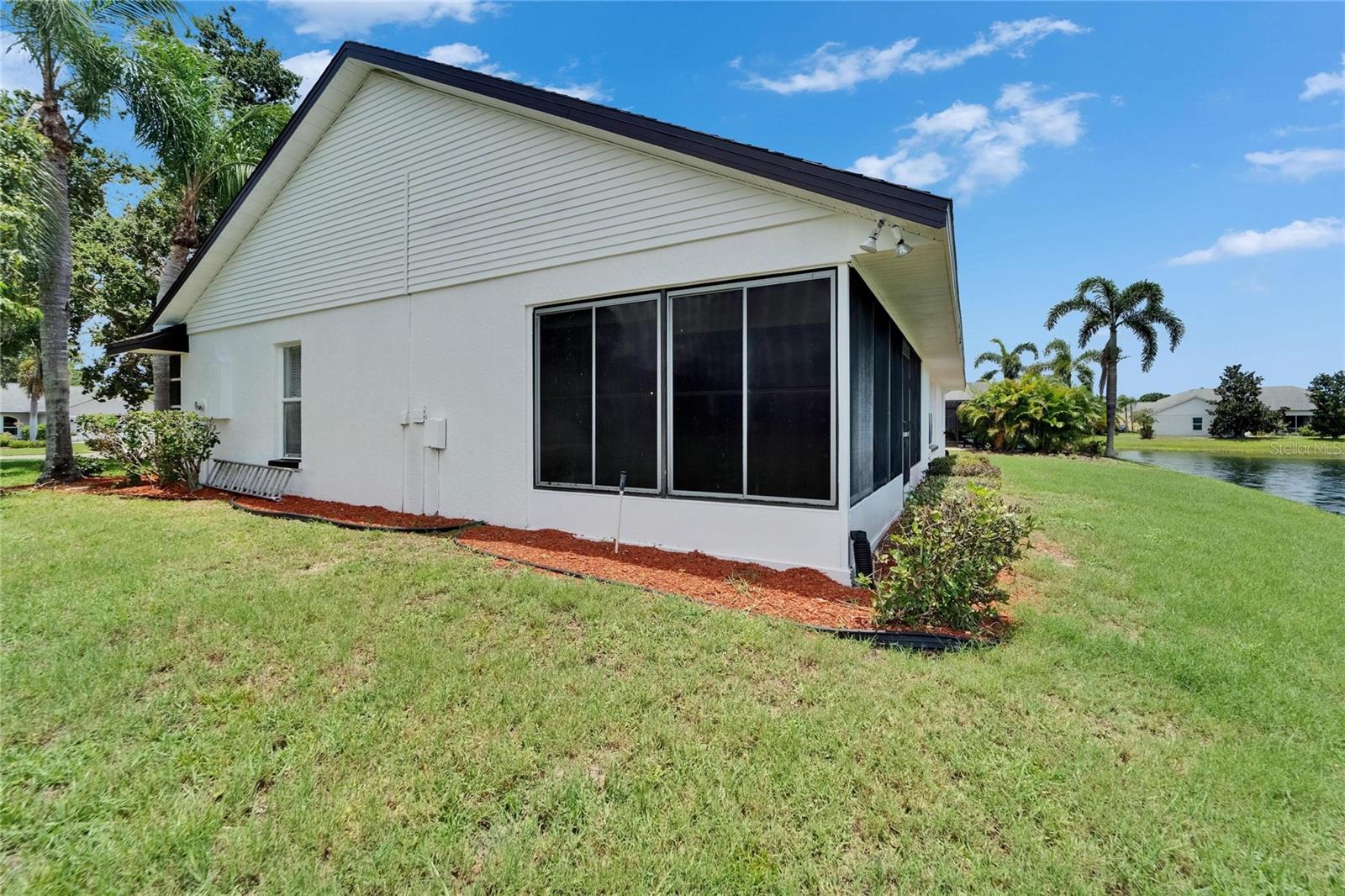 Image 56 of 70 For 916 48th Street Drive E