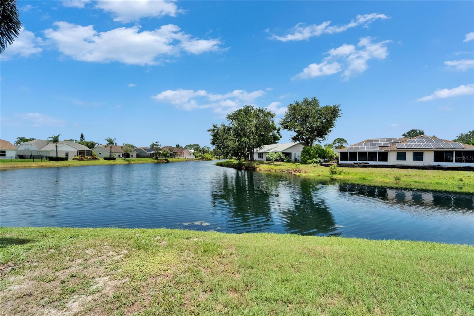 Image 62 of 70 For 916 48th Street Drive E
