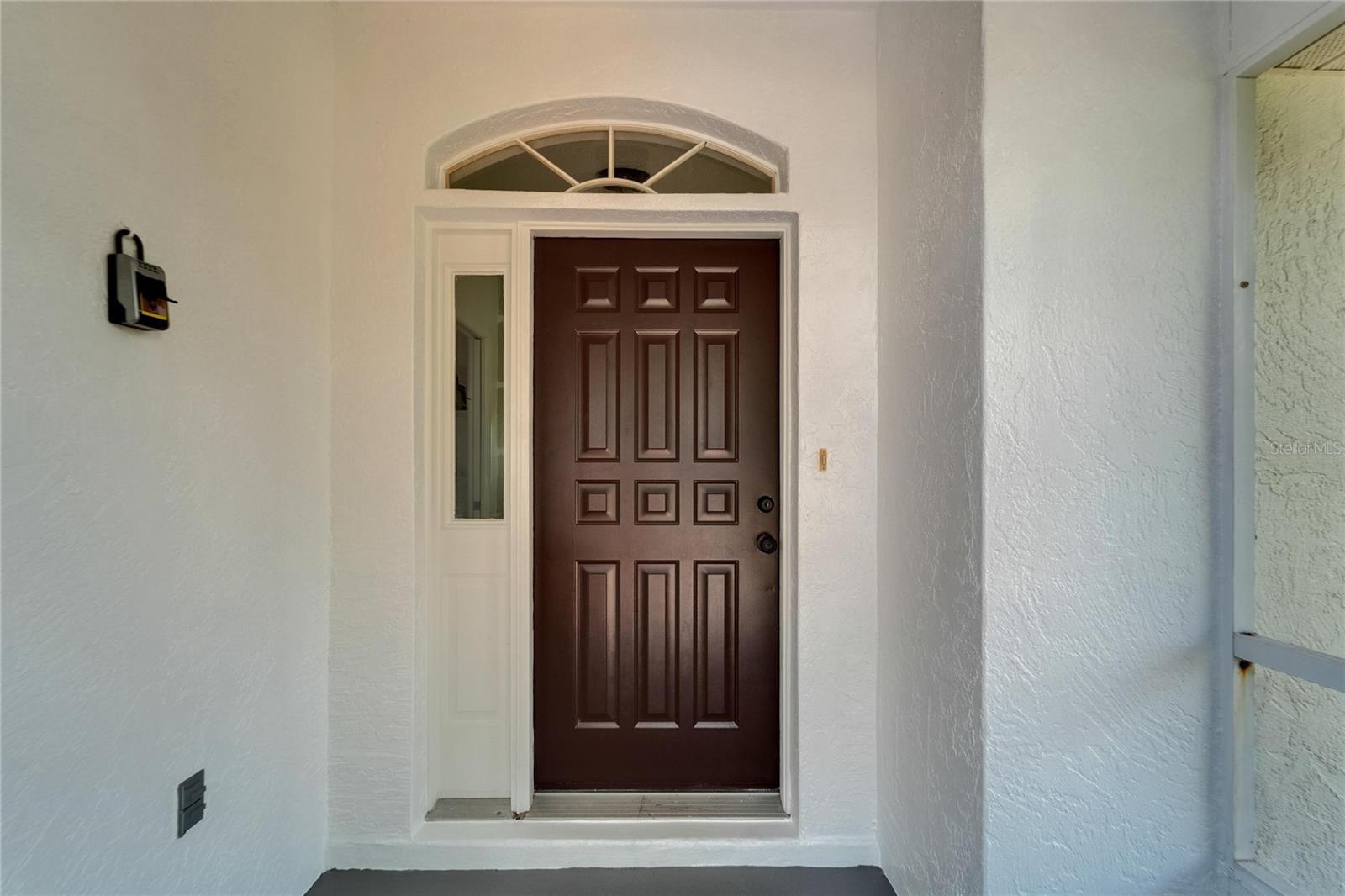 Image 7 of 70 For 916 48th Street Drive E