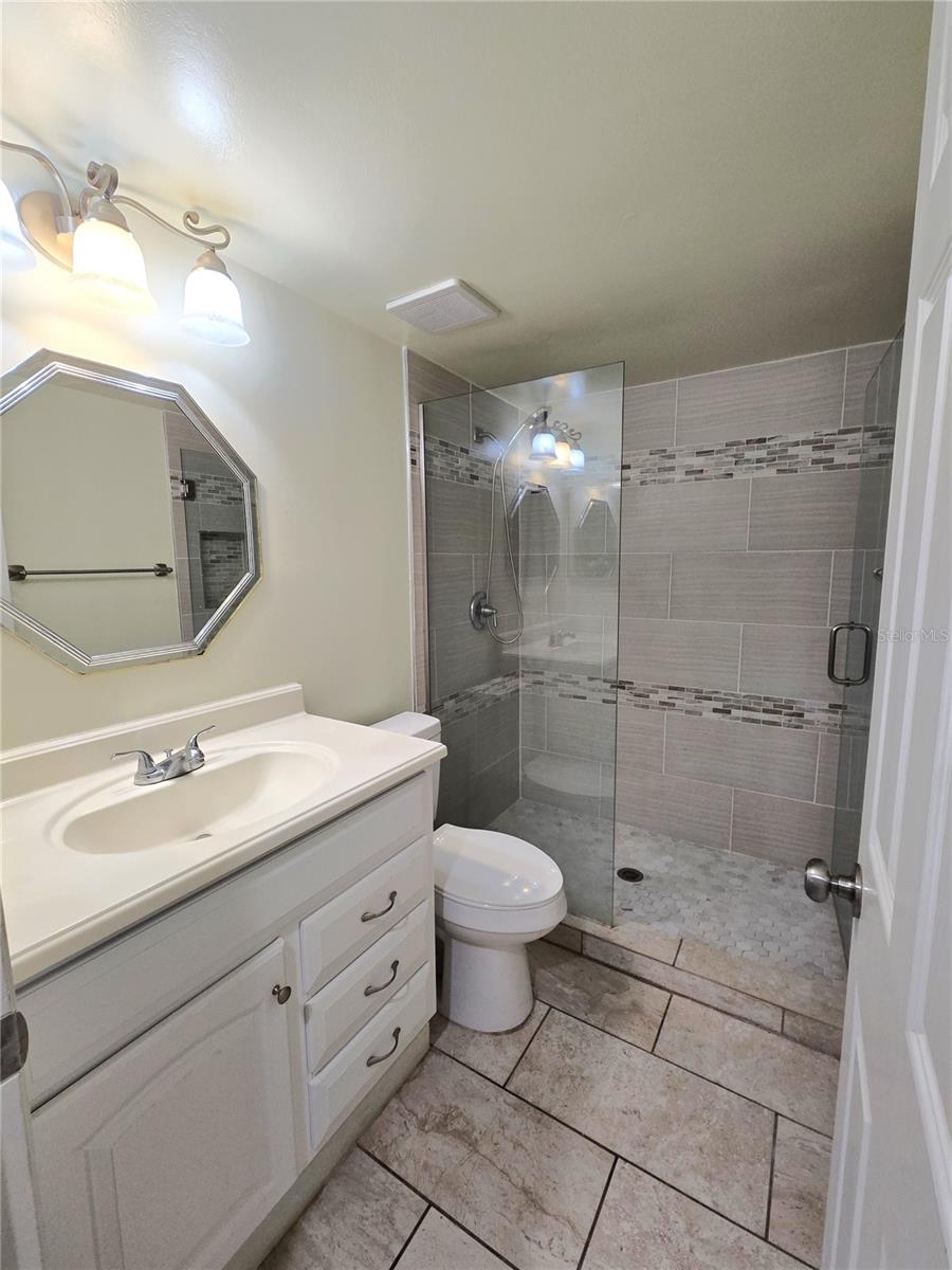 Image 3 of 42 For 8300 Bardmoor Boulevard 110