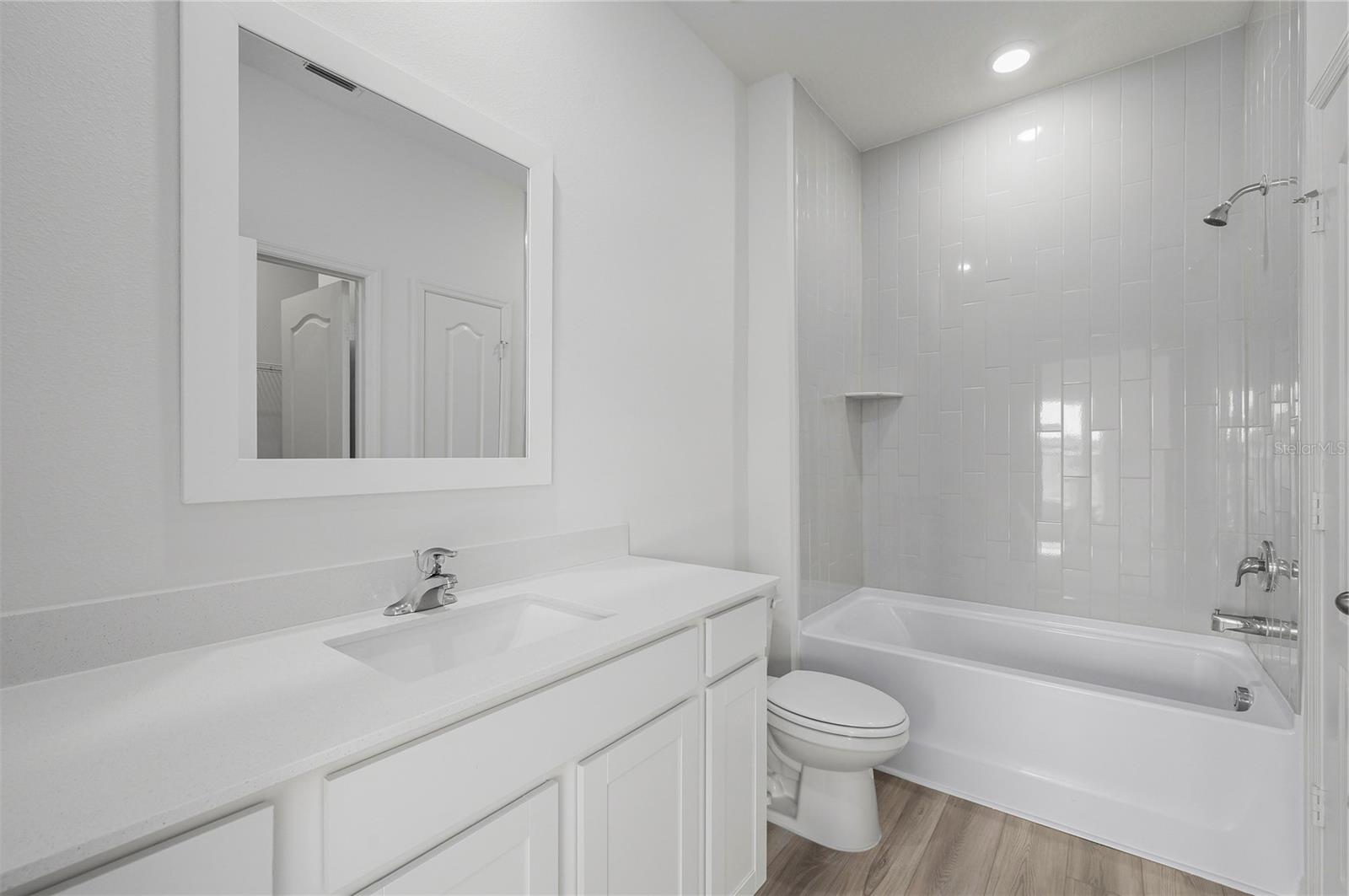 Image 18 of 20 For 3715 Bergamot Street