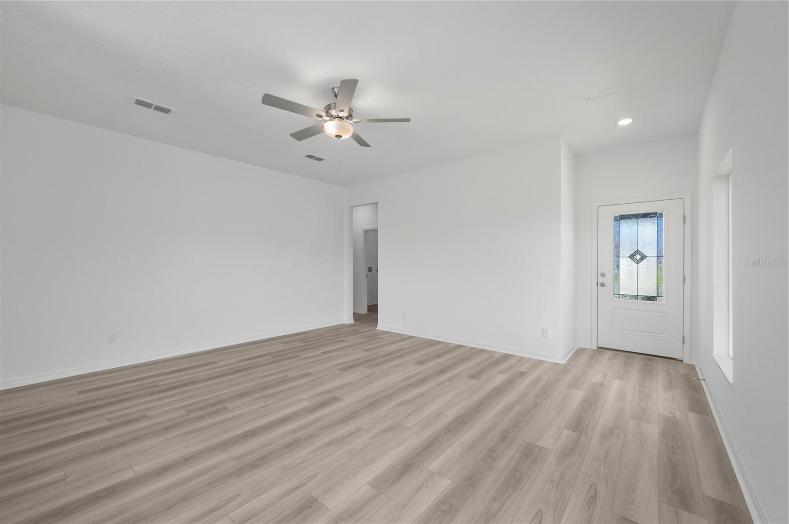 Image 8 of 20 For 3715 Bergamot Street