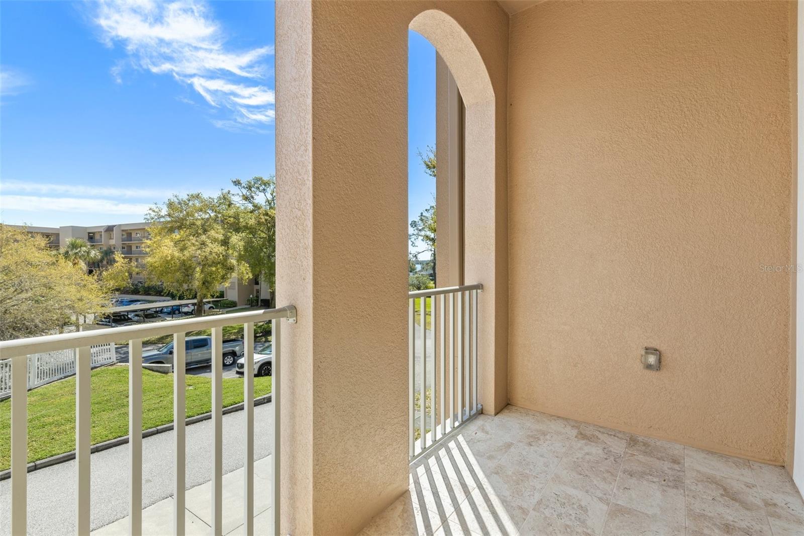 Image 20 of 43 For 94 Highland Avenue 2402