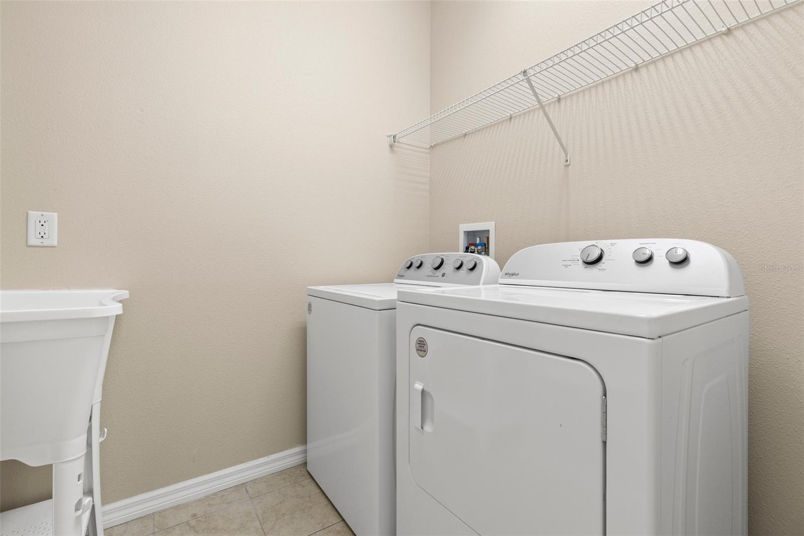 Image 29 of 43 For 94 Highland Avenue 2402