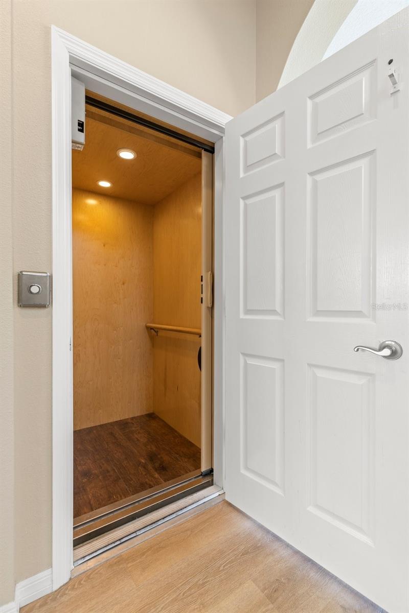 Image 33 of 43 For 94 Highland Avenue 2402