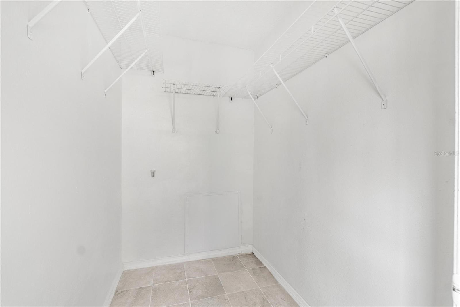 Listing photo id 20 for 9481 Highland Oak Drive 212