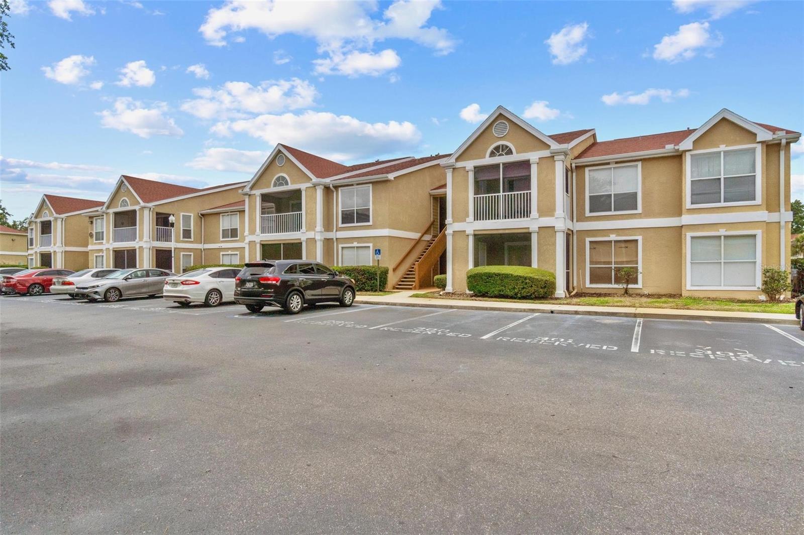 Listing photo id 27 for 9481 Highland Oak Drive 212