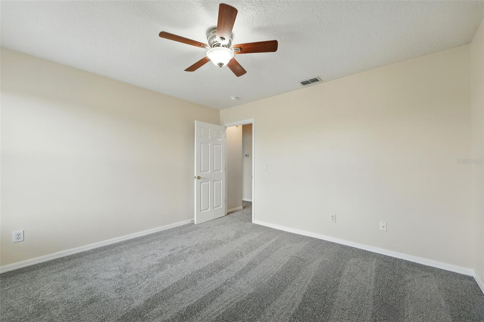 Image 31 of 35 For 5233 Los Palma Vista Drive