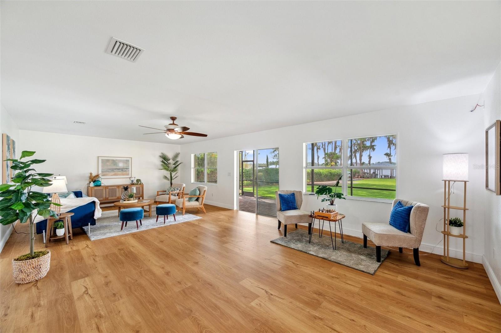 Image 12 of 78 For 21906 Shamu Drive