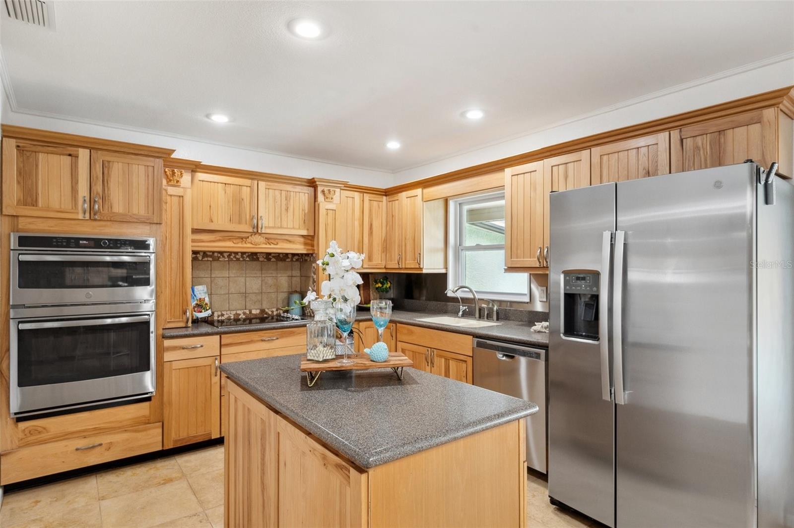 Image 19 of 78 For 21906 Shamu Drive
