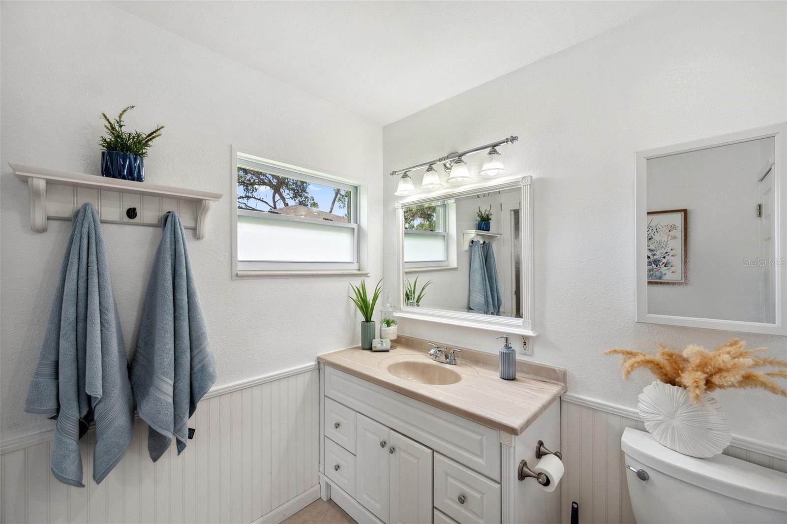 Image 27 of 78 For 21906 Shamu Drive