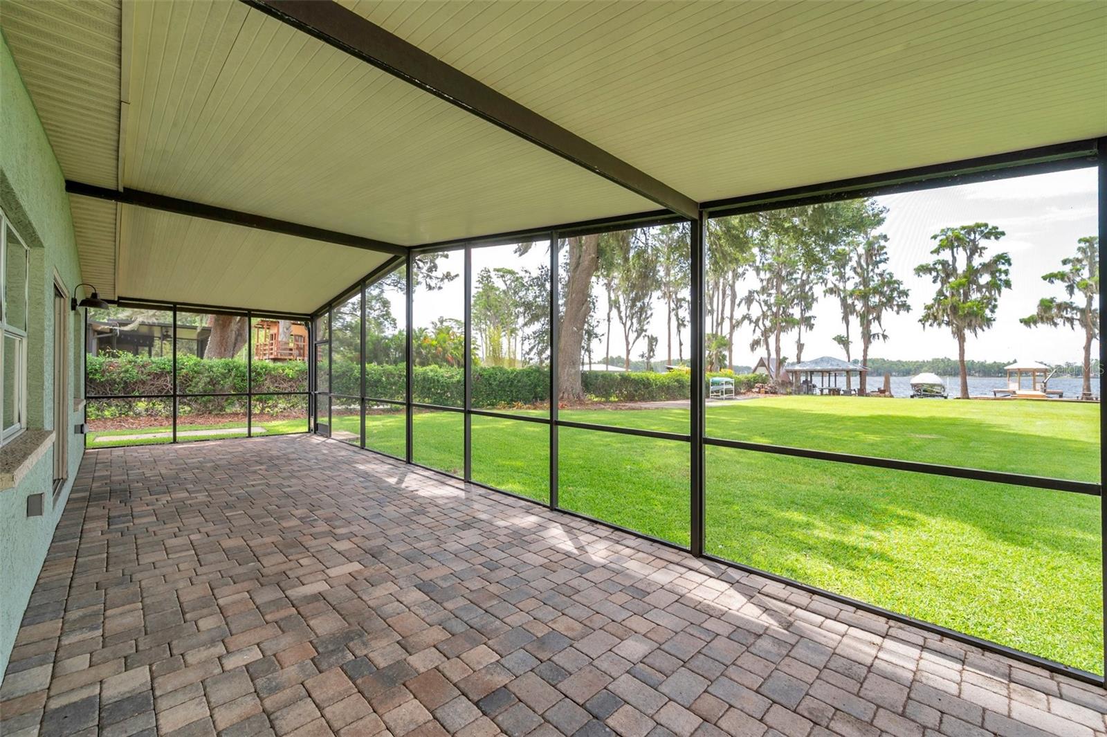 Image 36 of 78 For 21906 Shamu Drive