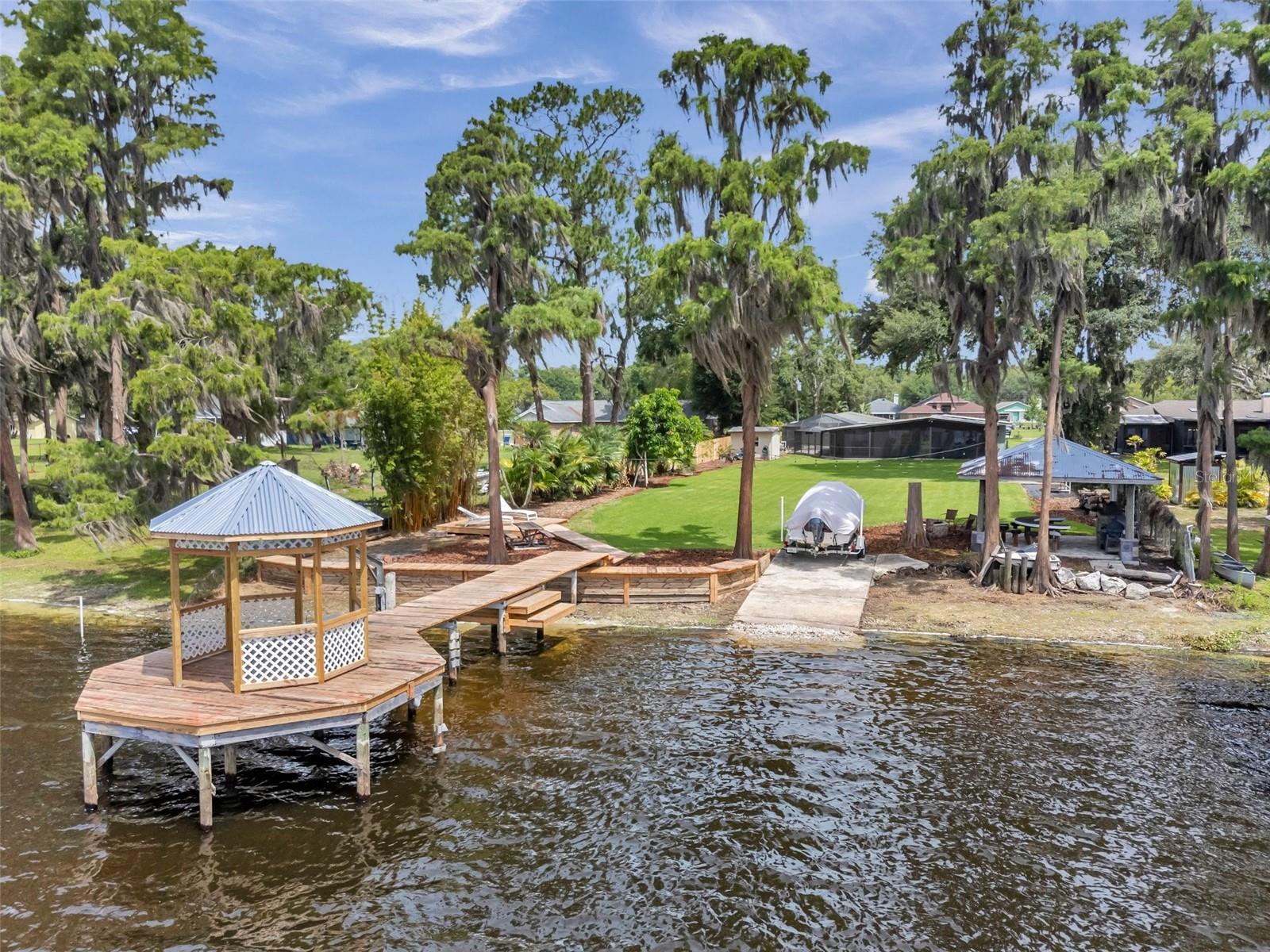 Image 43 of 78 For 21906 Shamu Drive