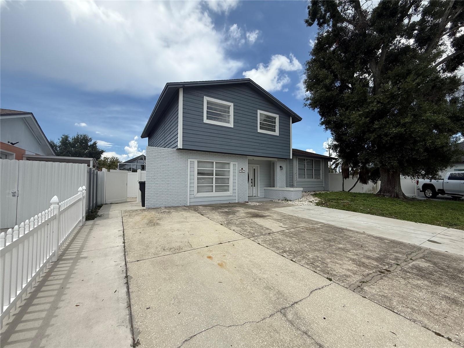 Image 2 of 31 For 7347 Pocahontas Avenue