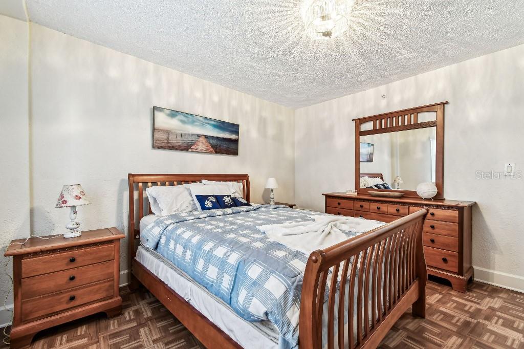 Image 21 of 27 For 3315 58th Avenue S 311