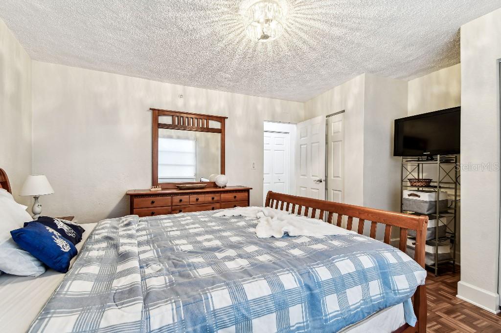 Image 22 of 27 For 3315 58th Avenue S 311