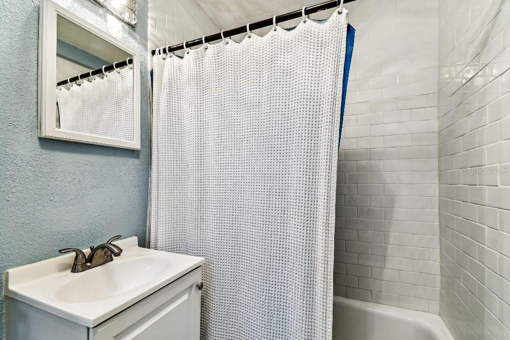 Image 24 of 27 For 3315 58th Avenue S 311