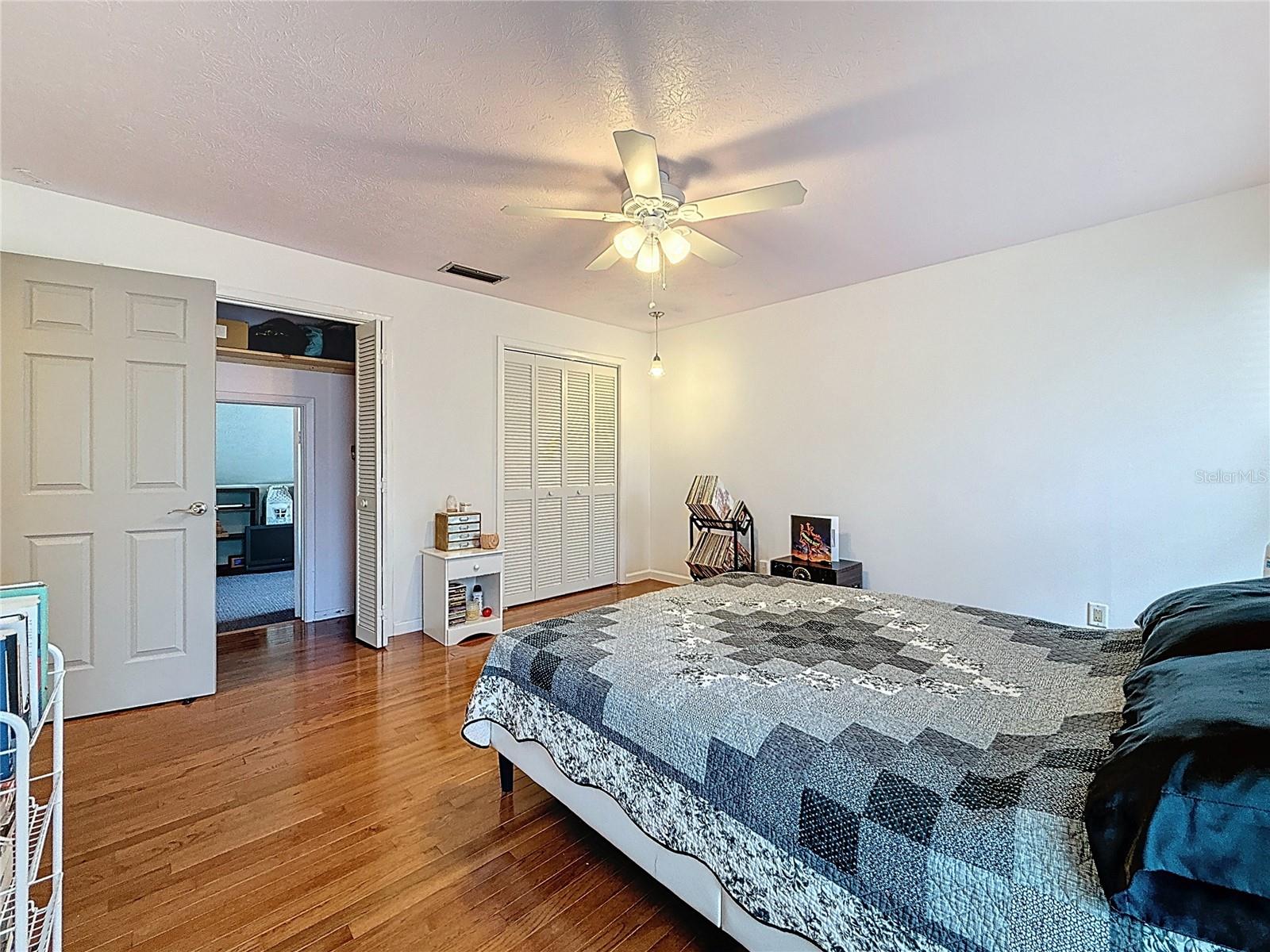 Image 34 of 63 For 7206 Timber Court