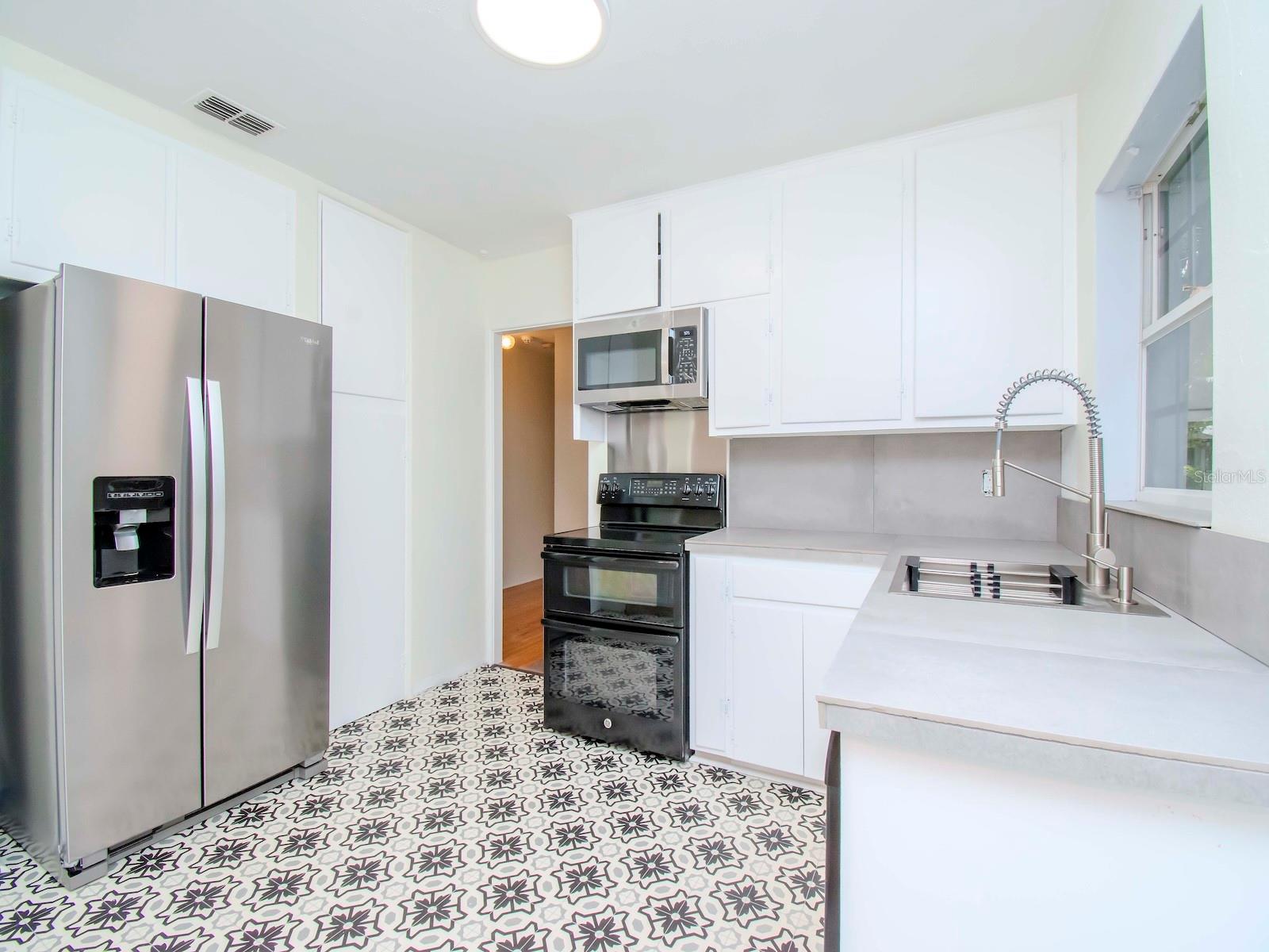 Image 5 of 17 For 4009 Zelar Street