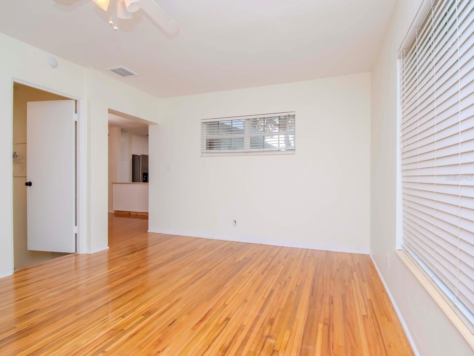 Image 6 of 17 For 4009 Zelar Street