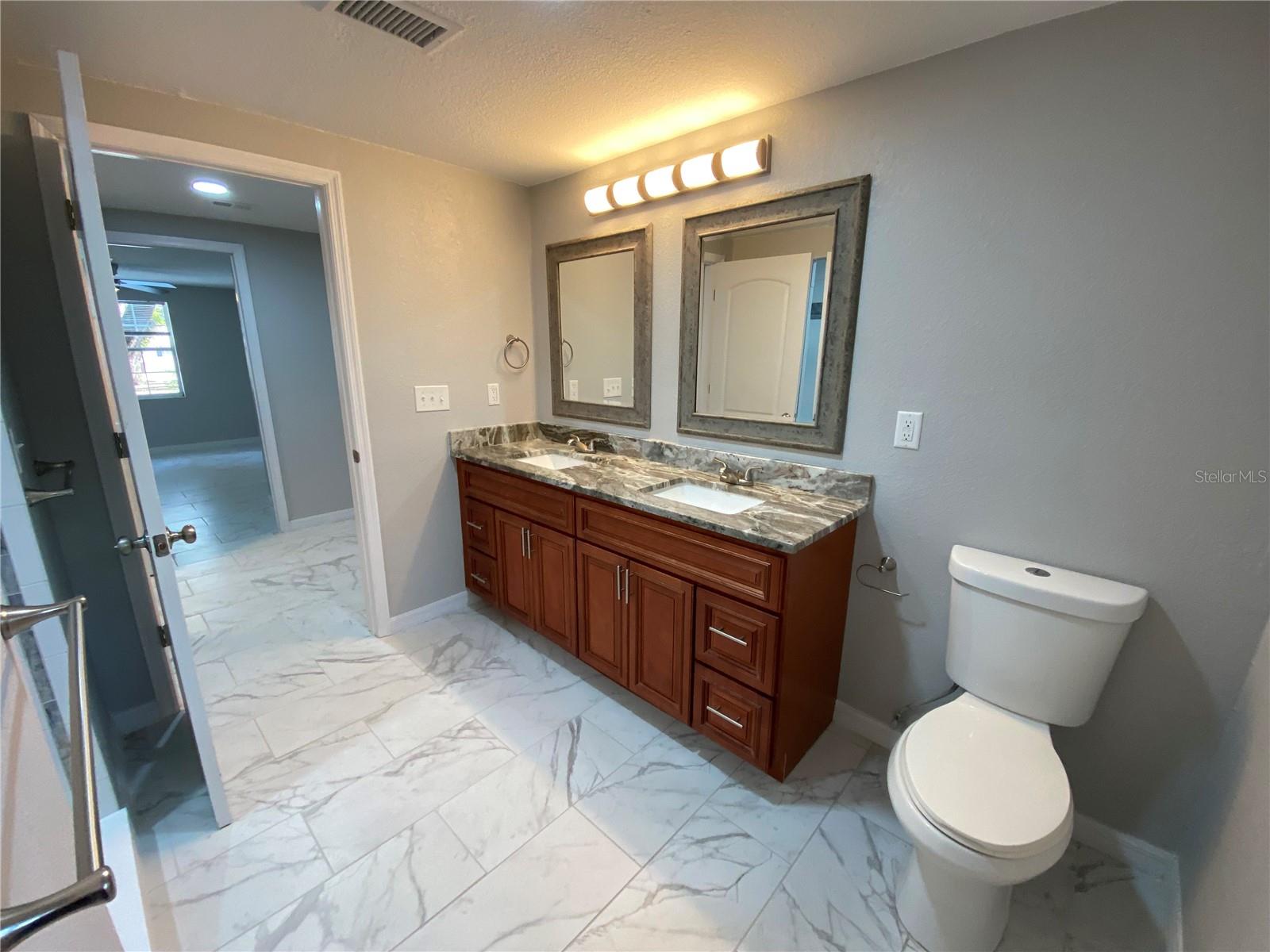 Image 66 of 95 For 4409 Plum Street