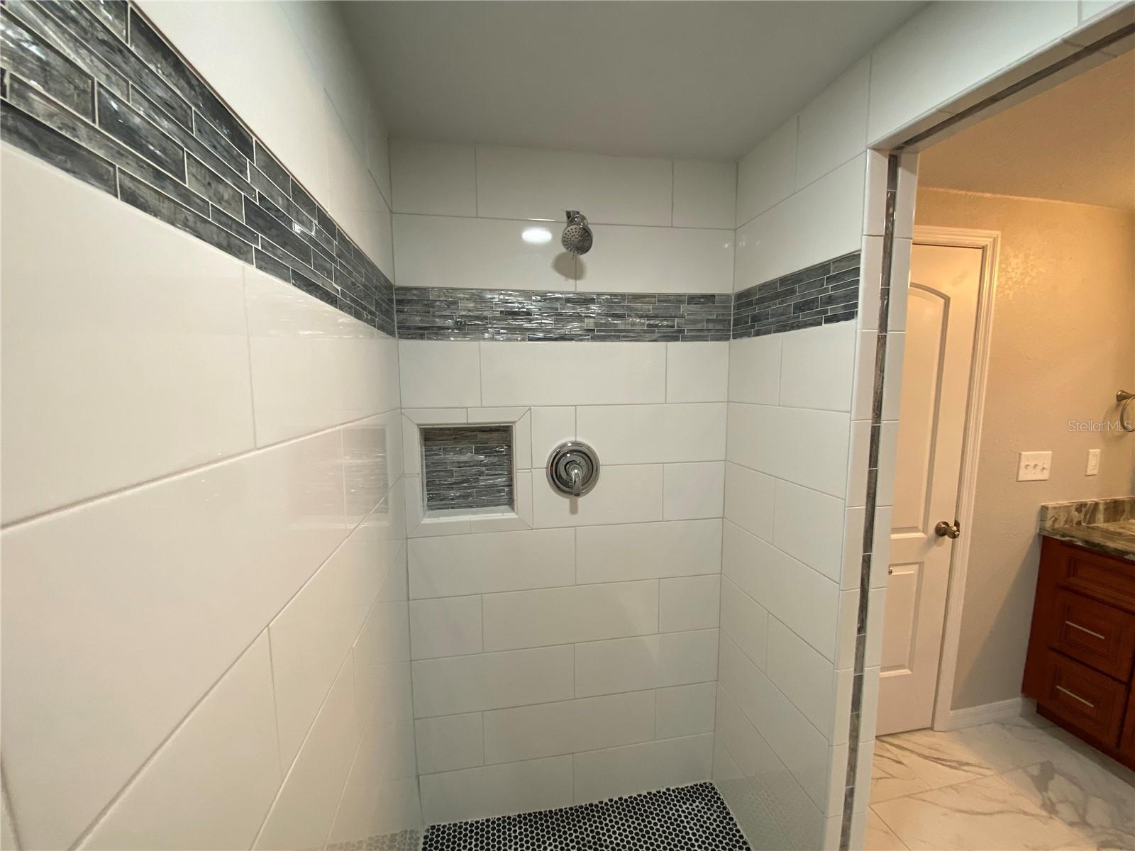 Image 71 of 95 For 4409 Plum Street