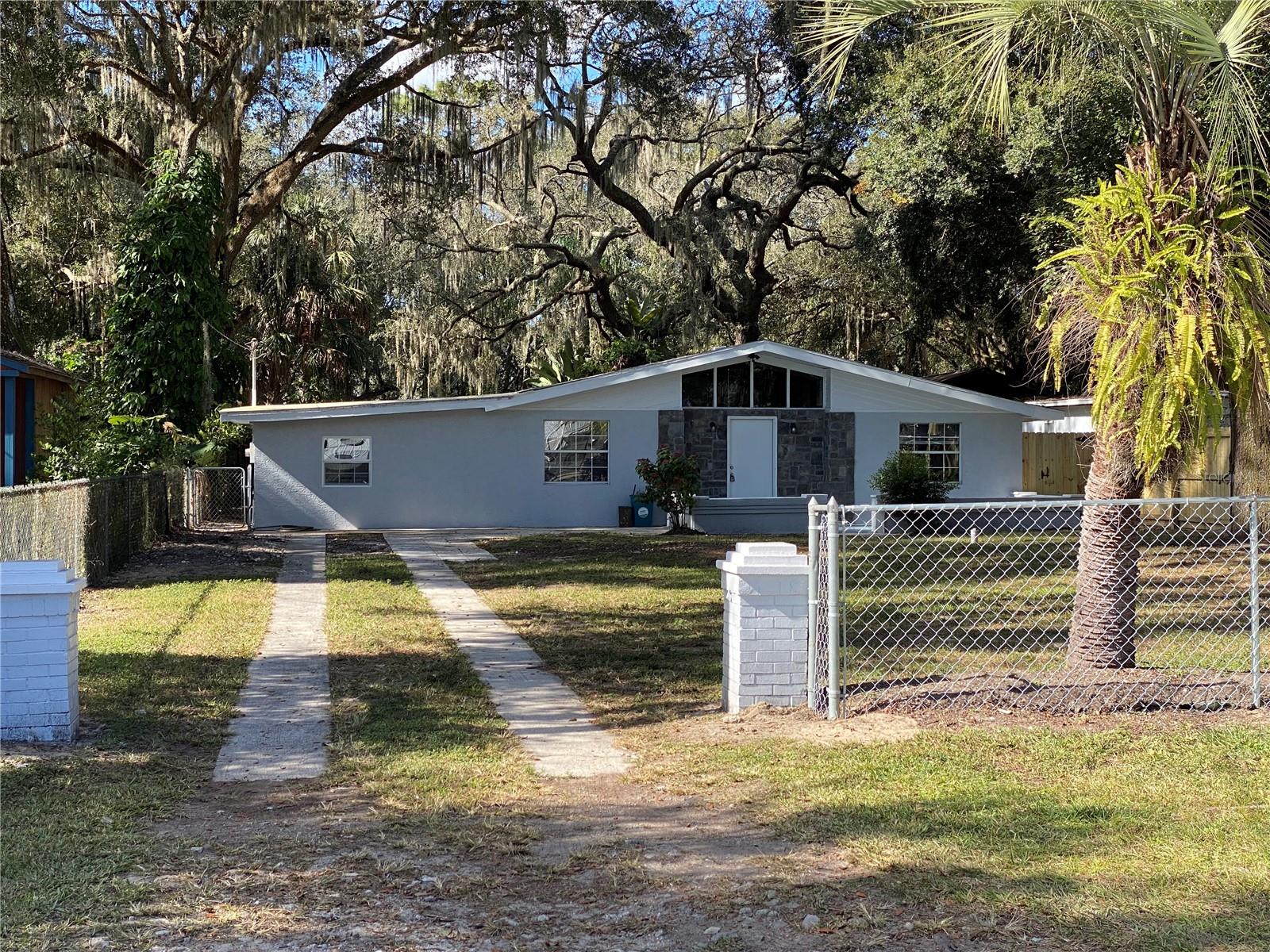 Image 76 of 95 For 4409 Plum Street