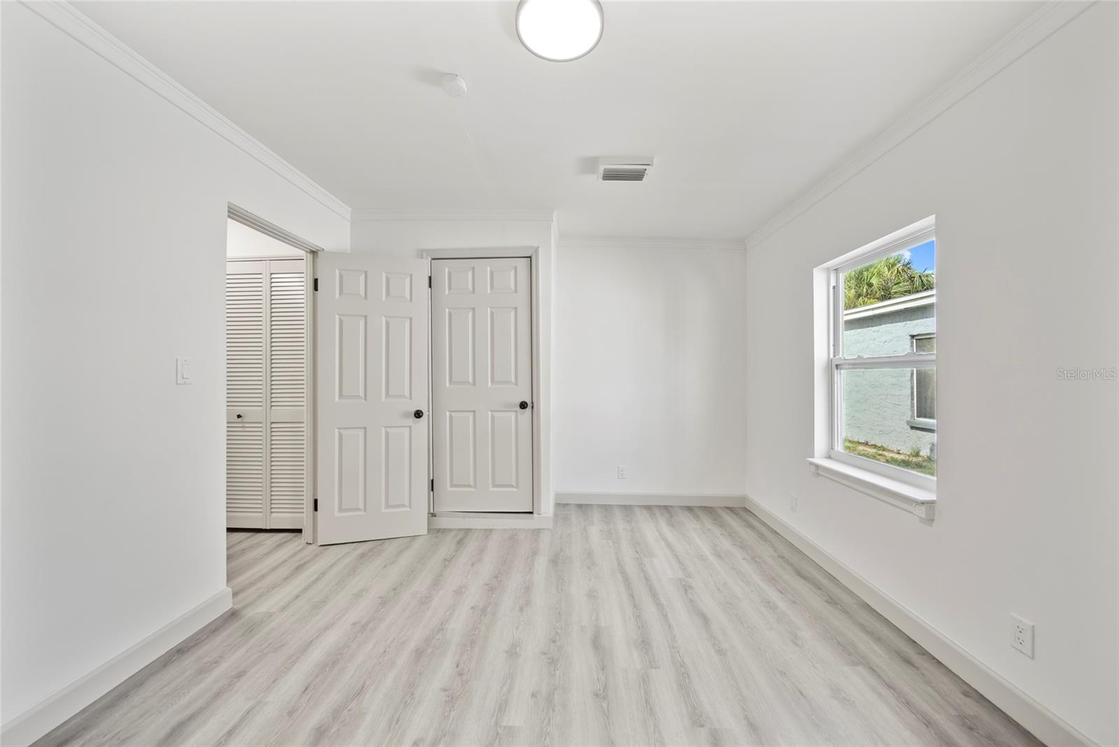 Image 16 of 25 For 6375 Emerson Avenue S