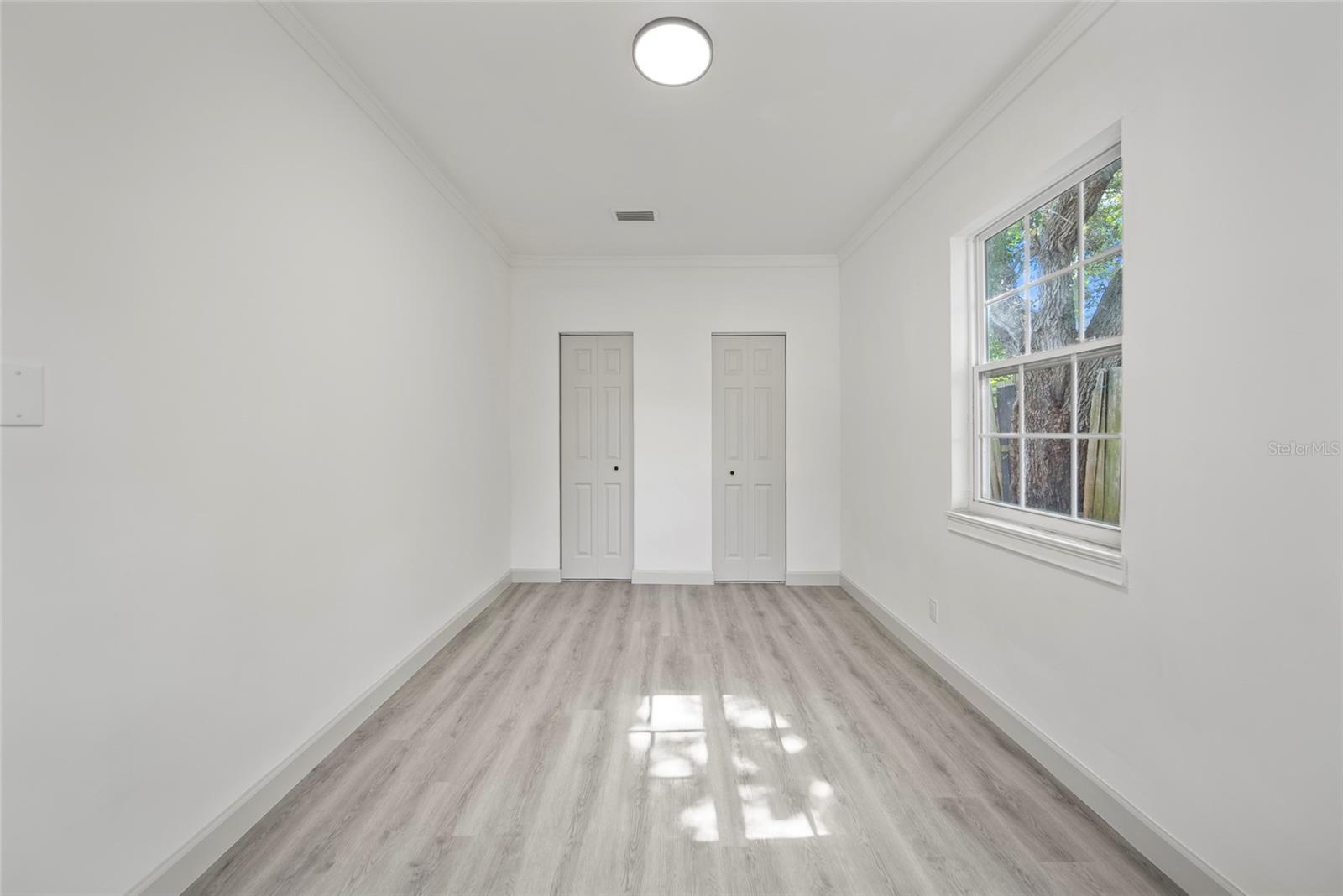 Image 18 of 25 For 6375 Emerson Avenue S