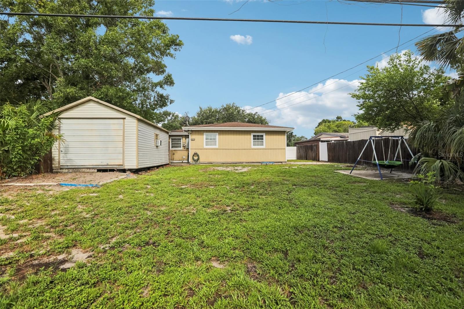 Image 24 of 28 For 109 Emerald Lane