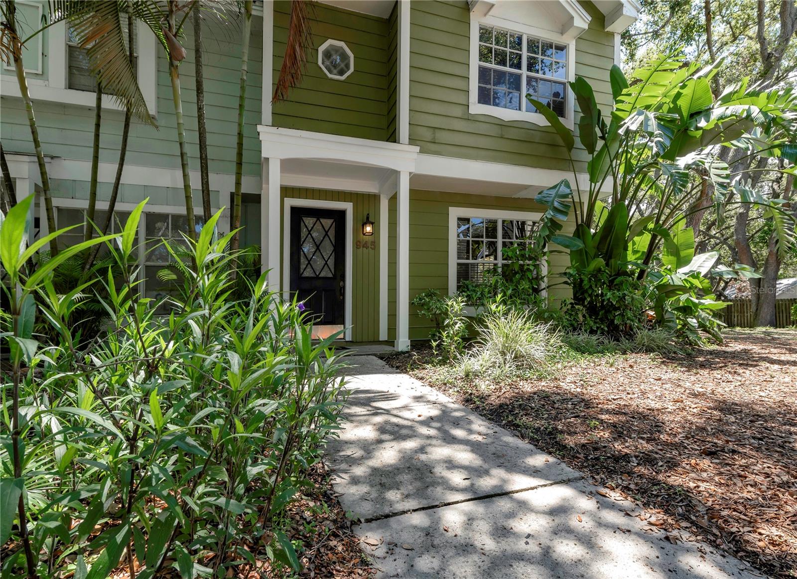 Image 2 of 43 For 945 Hamilton Court