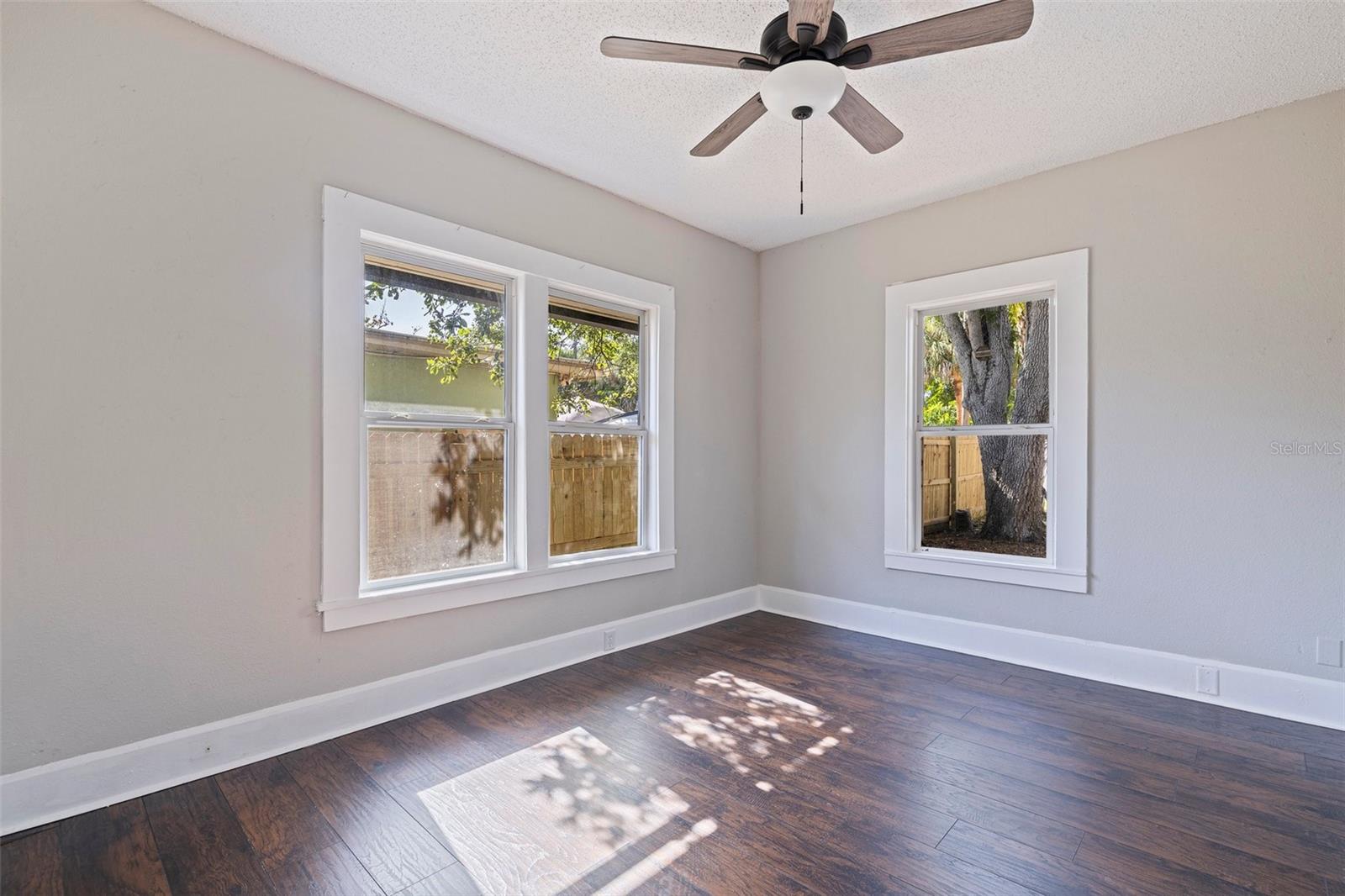 Image 18 of 32 For 1225 22nd Avenue S
