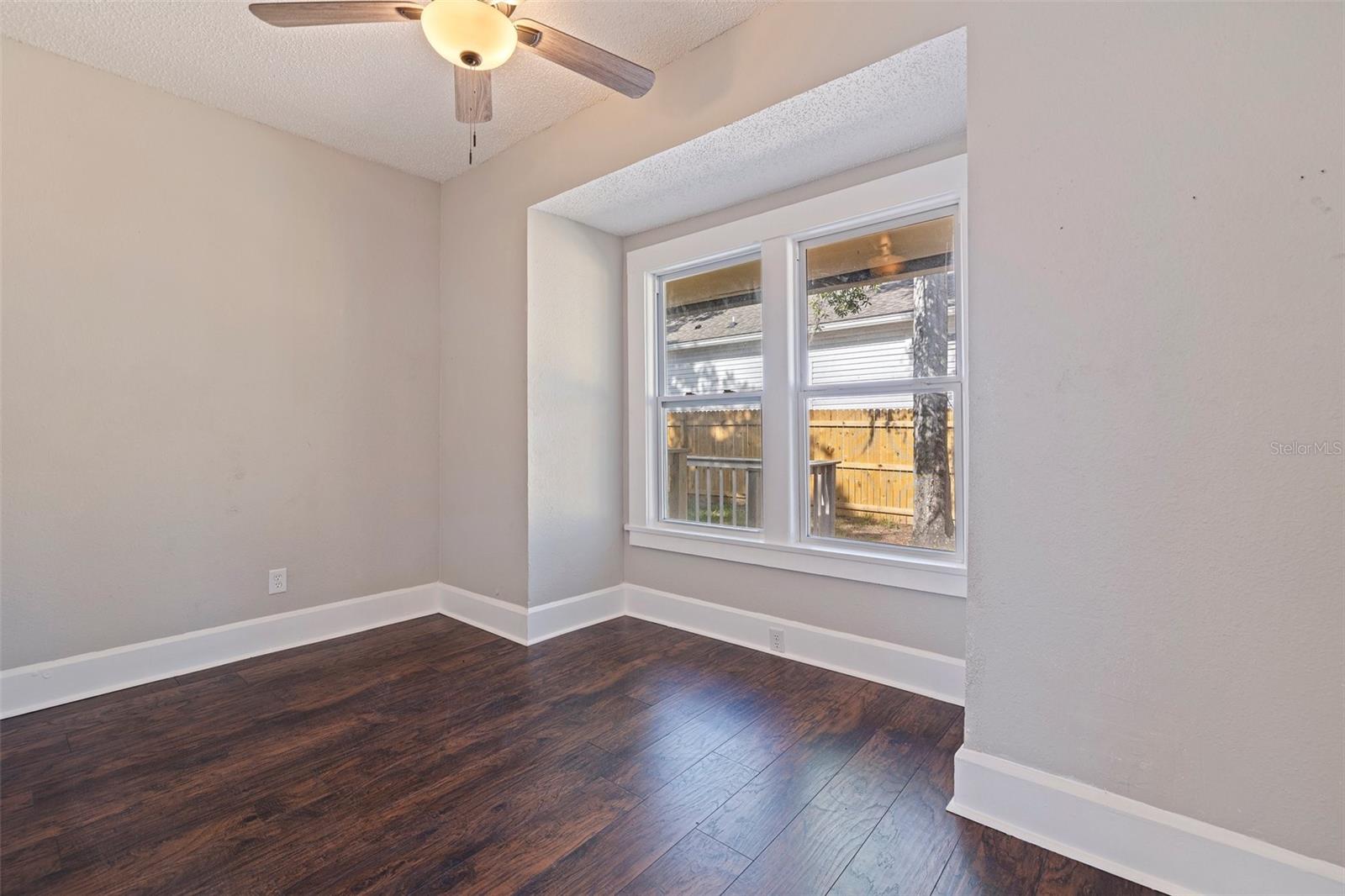 Image 22 of 32 For 1225 22nd Avenue S