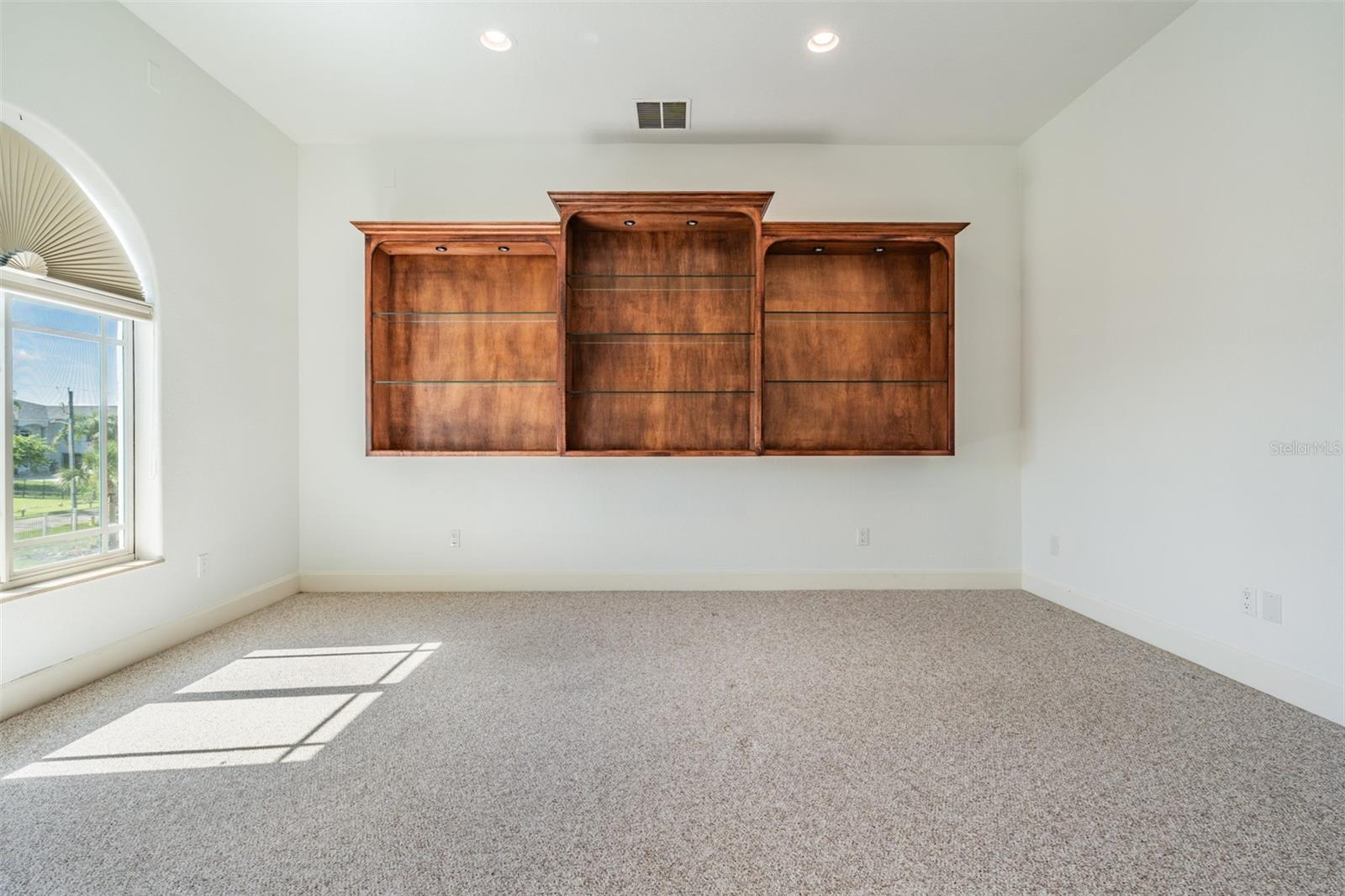 Image 40 of 93 For 4710 Troydale Road
