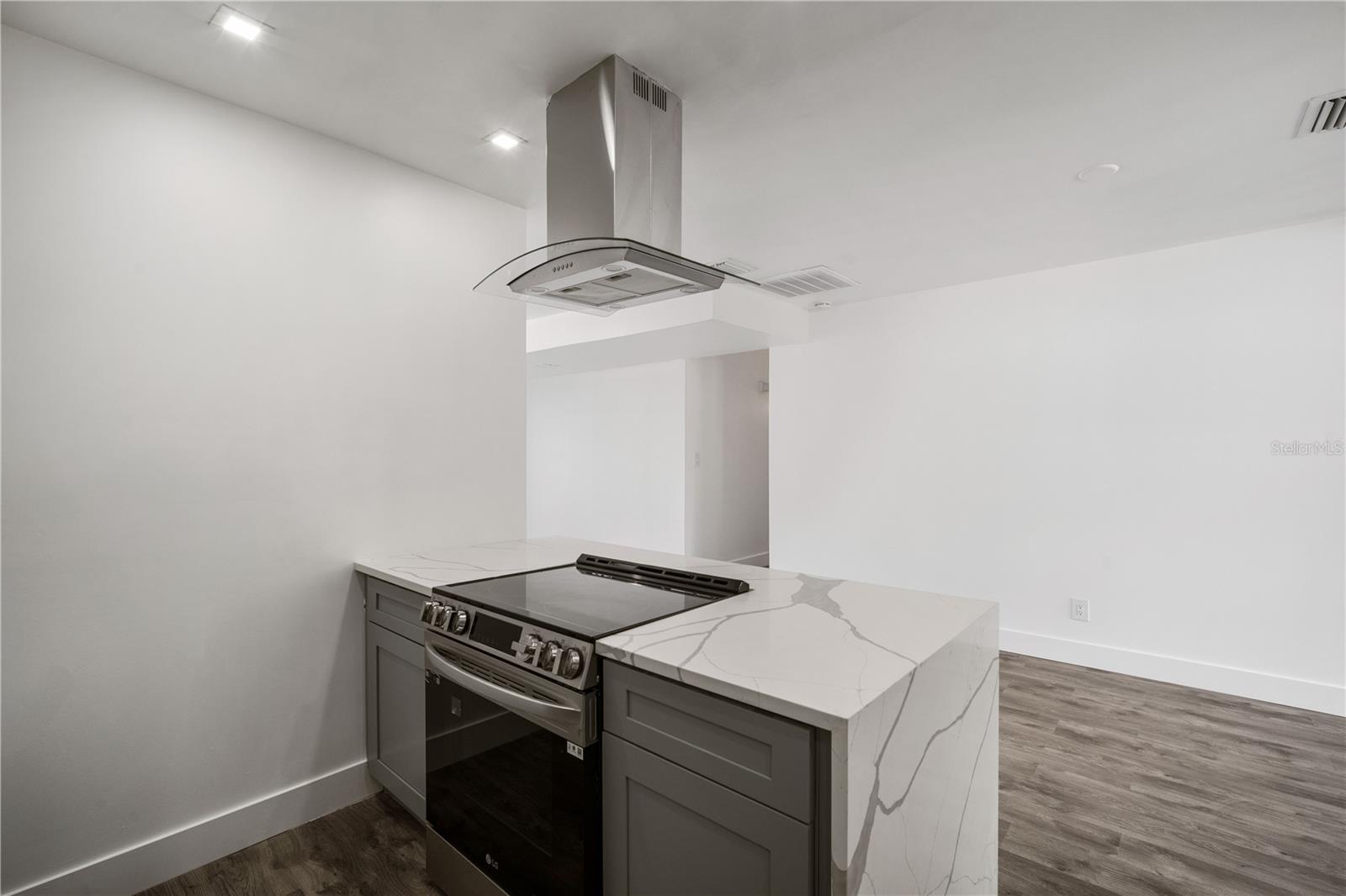 Image 10 of 23 For 1903 Diana Street