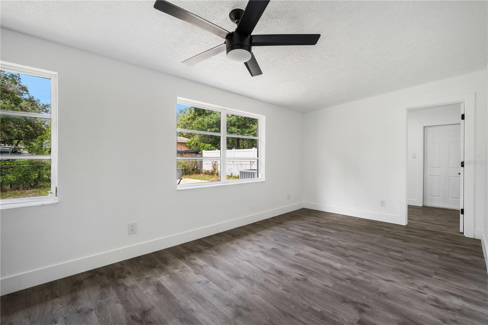 Image 11 of 23 For 1903 Diana Street