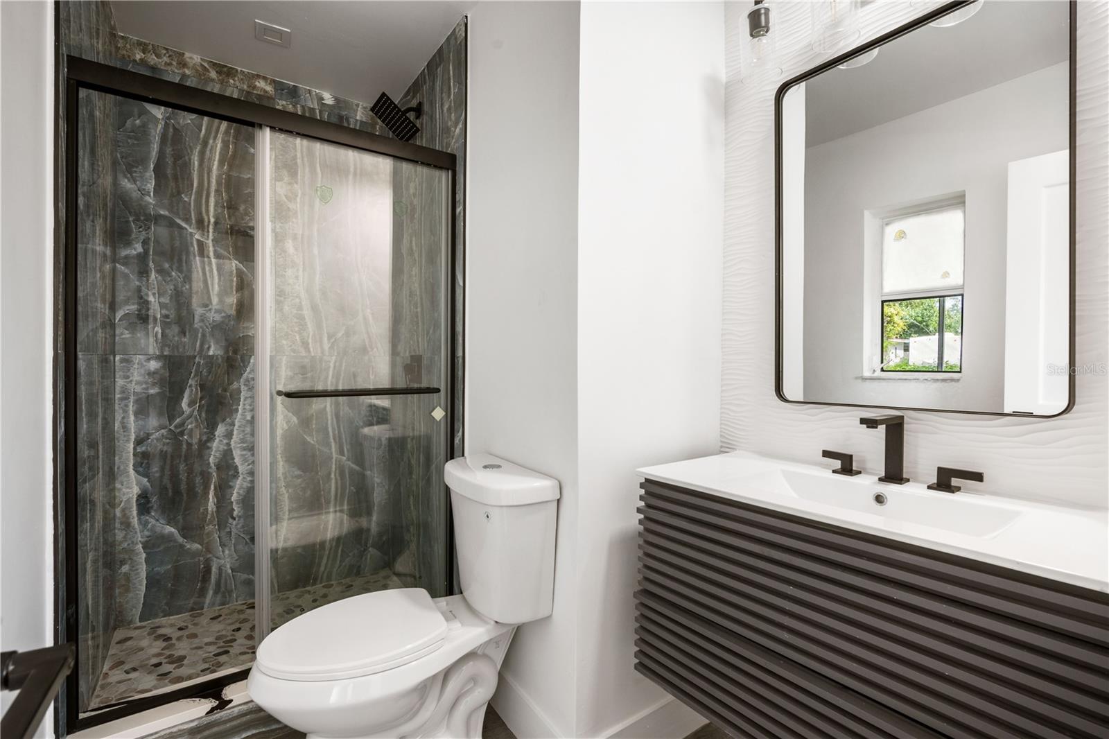 Image 19 of 23 For 1903 Diana Street