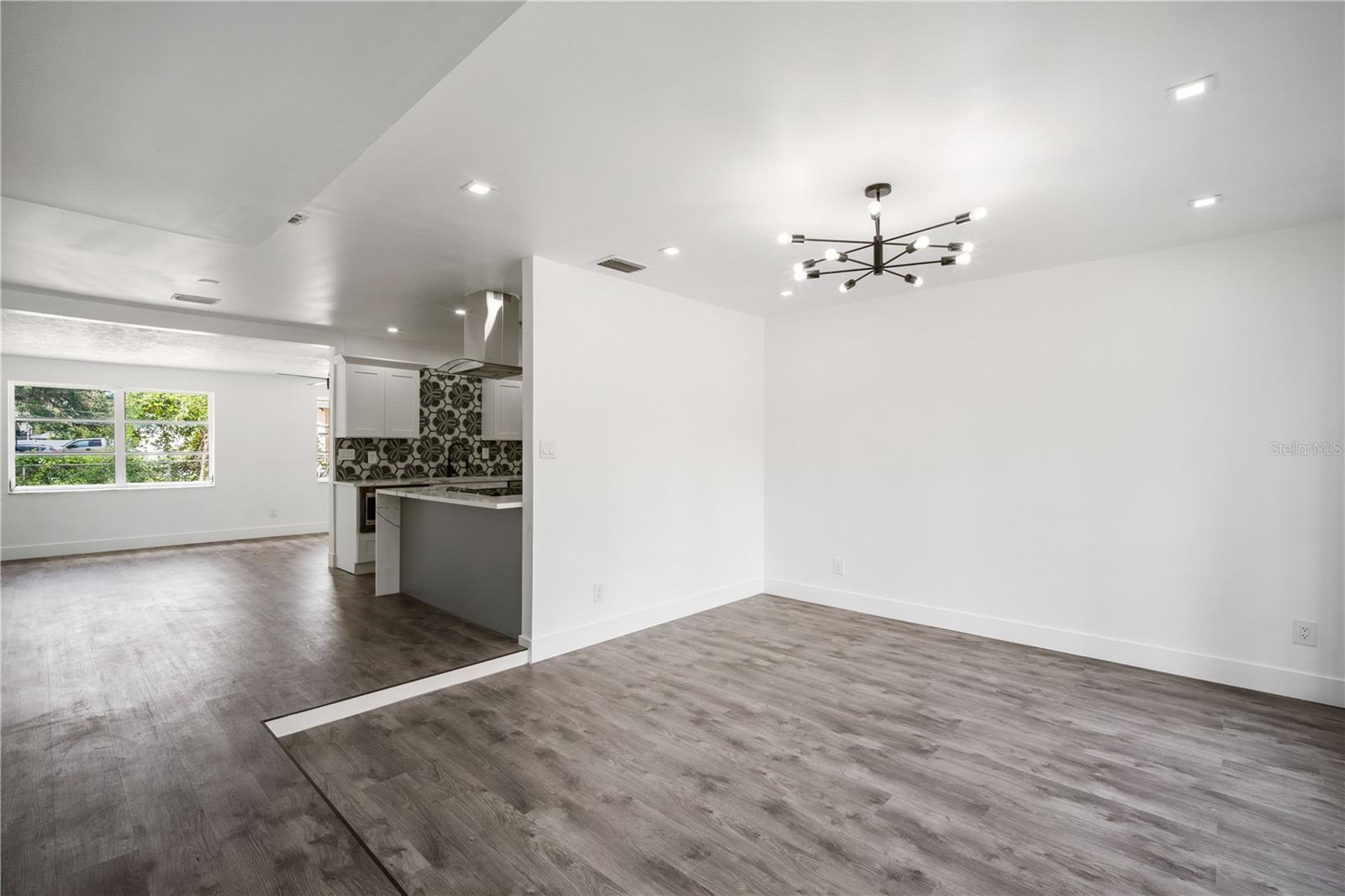 Image 6 of 23 For 1903 Diana Street