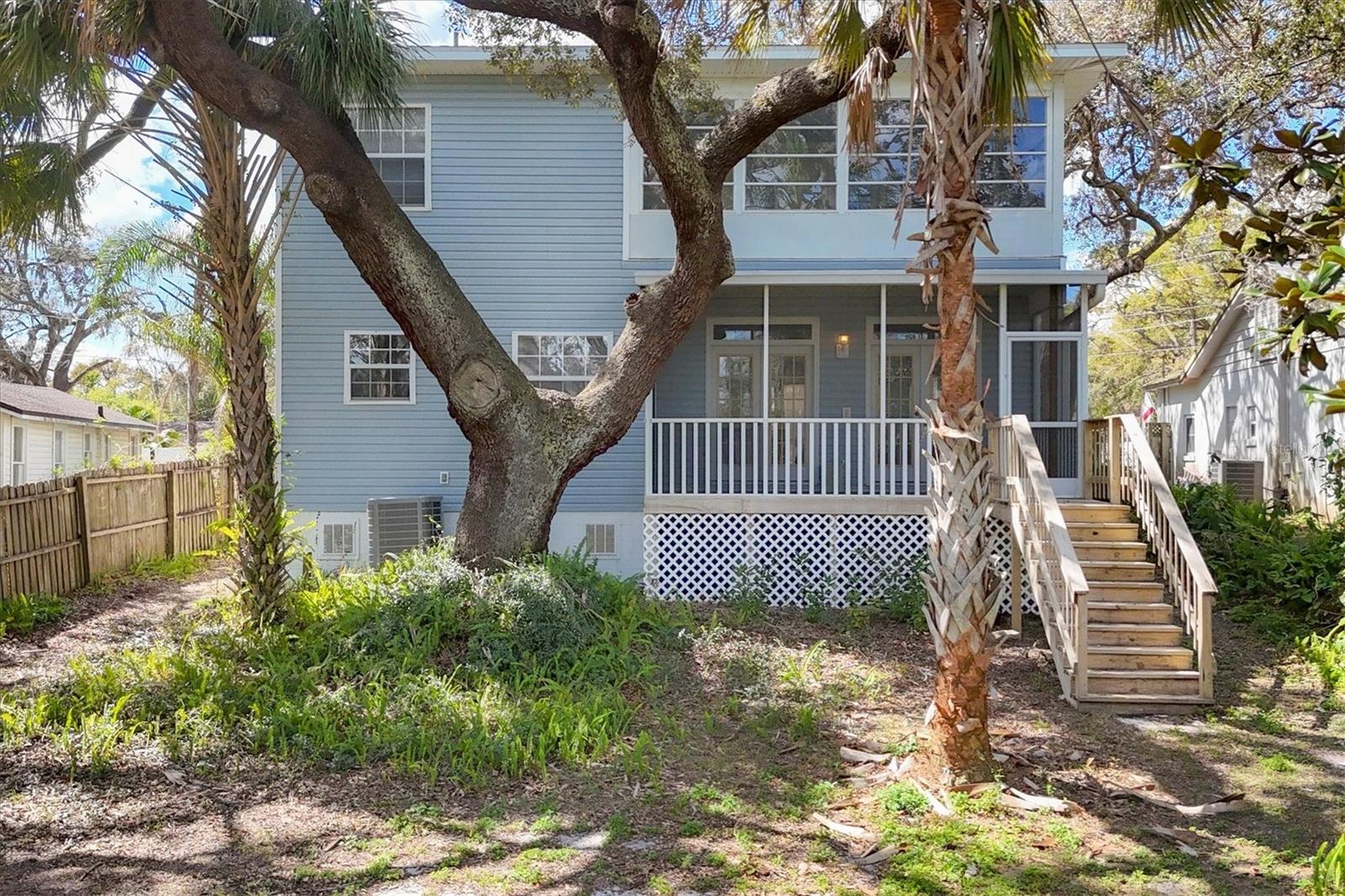 Image 11 of 48 For 12227 Noreast Lake Drive