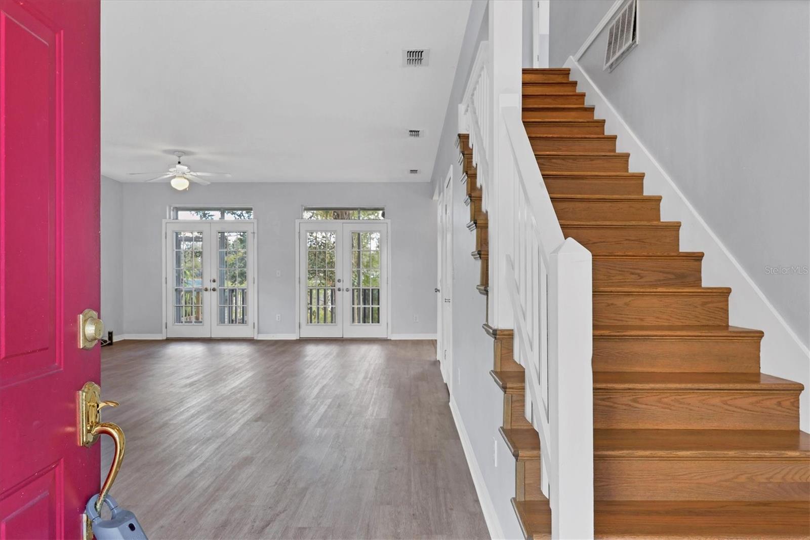 Image 41 of 48 For 12227 Noreast Lake Drive